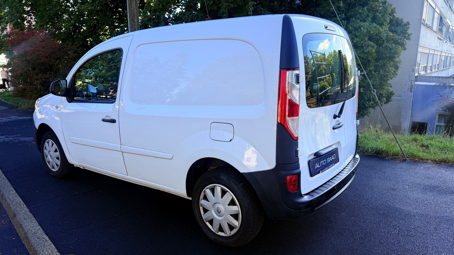 RENAULT Kangoo Medium 1.6 105 Business A-image-5