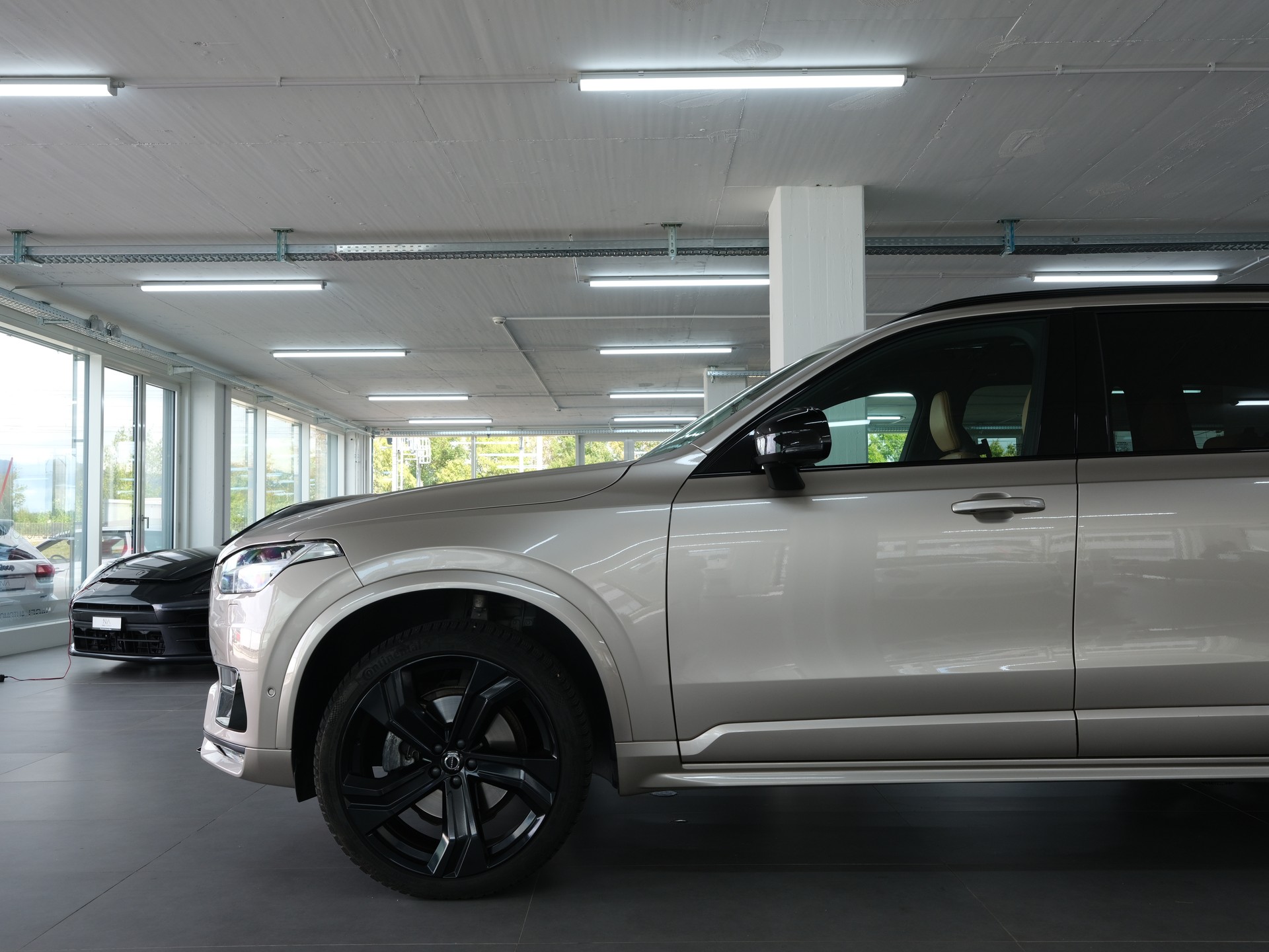 VOLVO XC90 B5 Diesel Mild Hybrid AWD R-Design Geartronic *Panorama* *360 Kamera* *Head up Display*-image-7