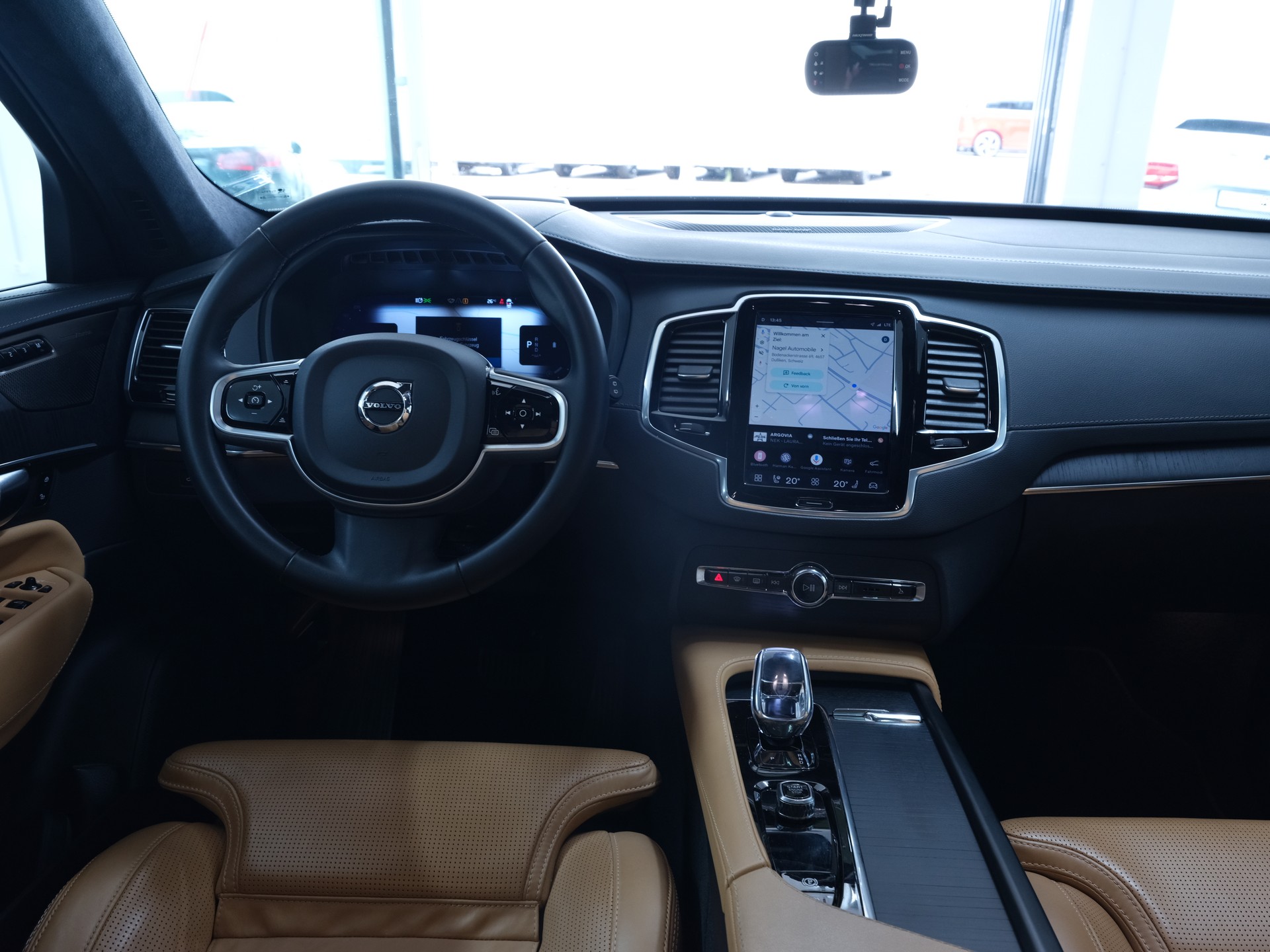 VOLVO XC90 B5 Diesel Mild Hybrid AWD R-Design Geartronic *Panorama* *360 Kamera* *Head up Display*-image-21