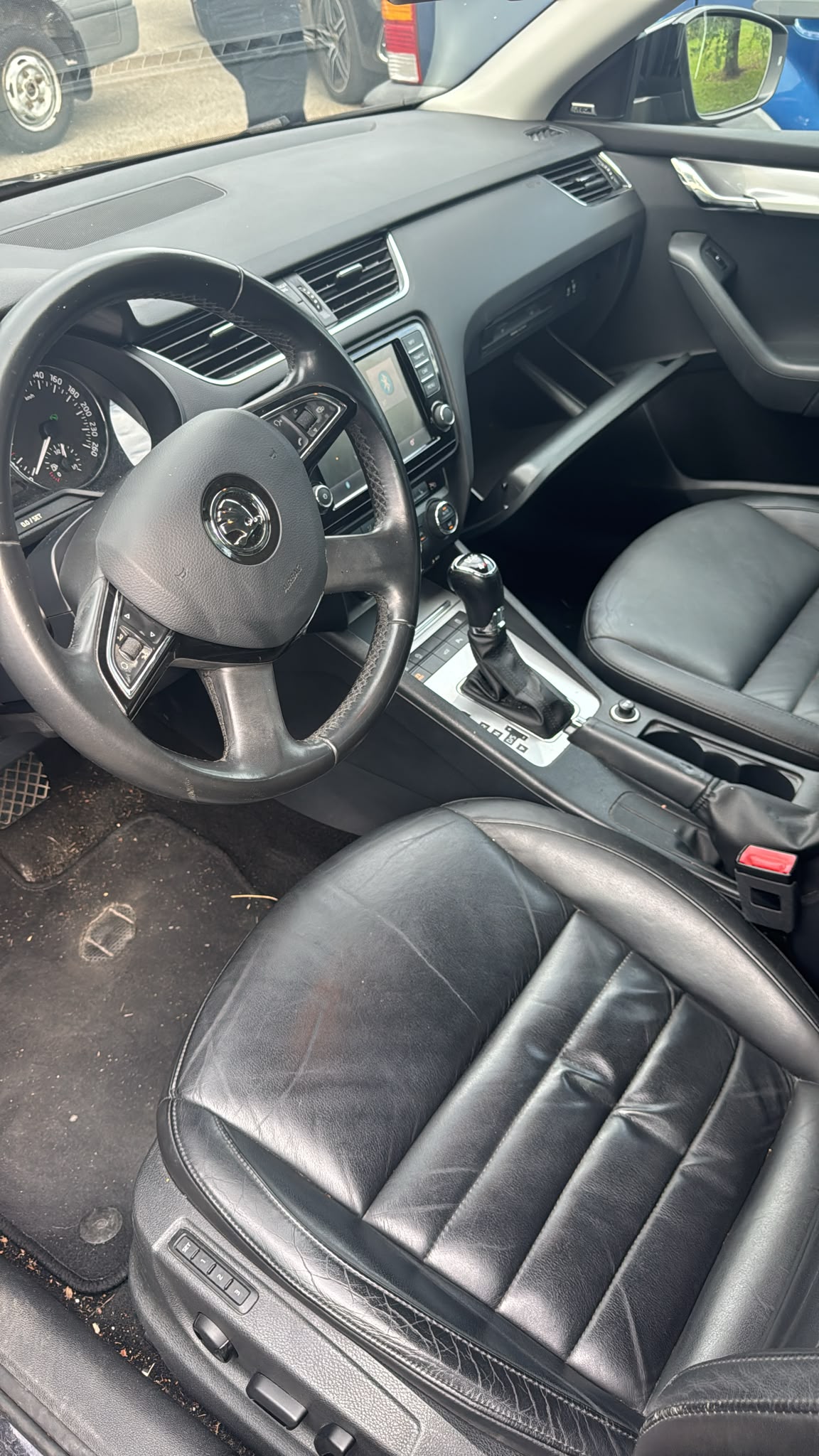SKODA Octavia Combi 1.8 TSI Fresh 4x4 DSG-image-4