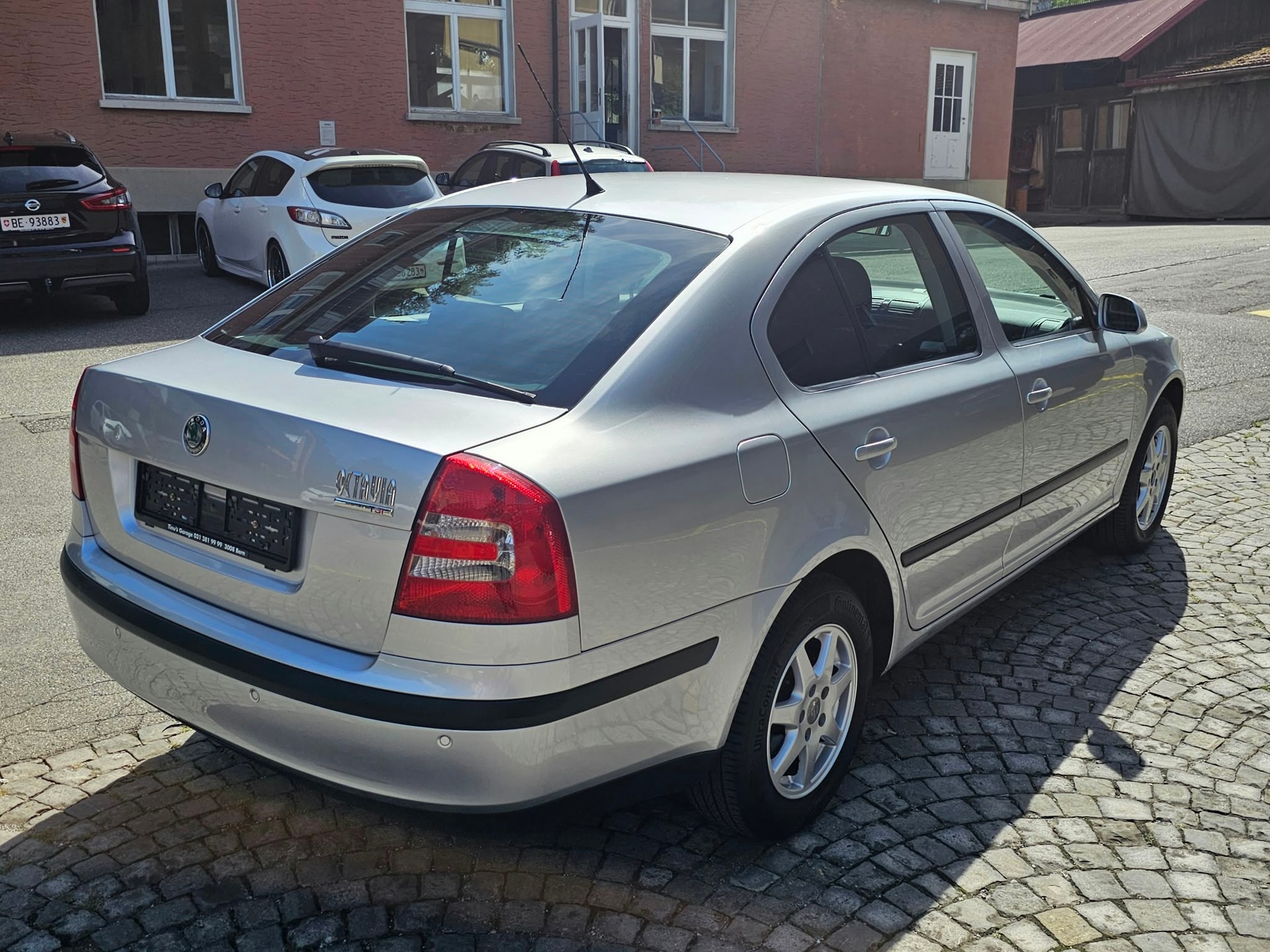 SKODA Octavia 1.8T-FSI Ambiente-image-4