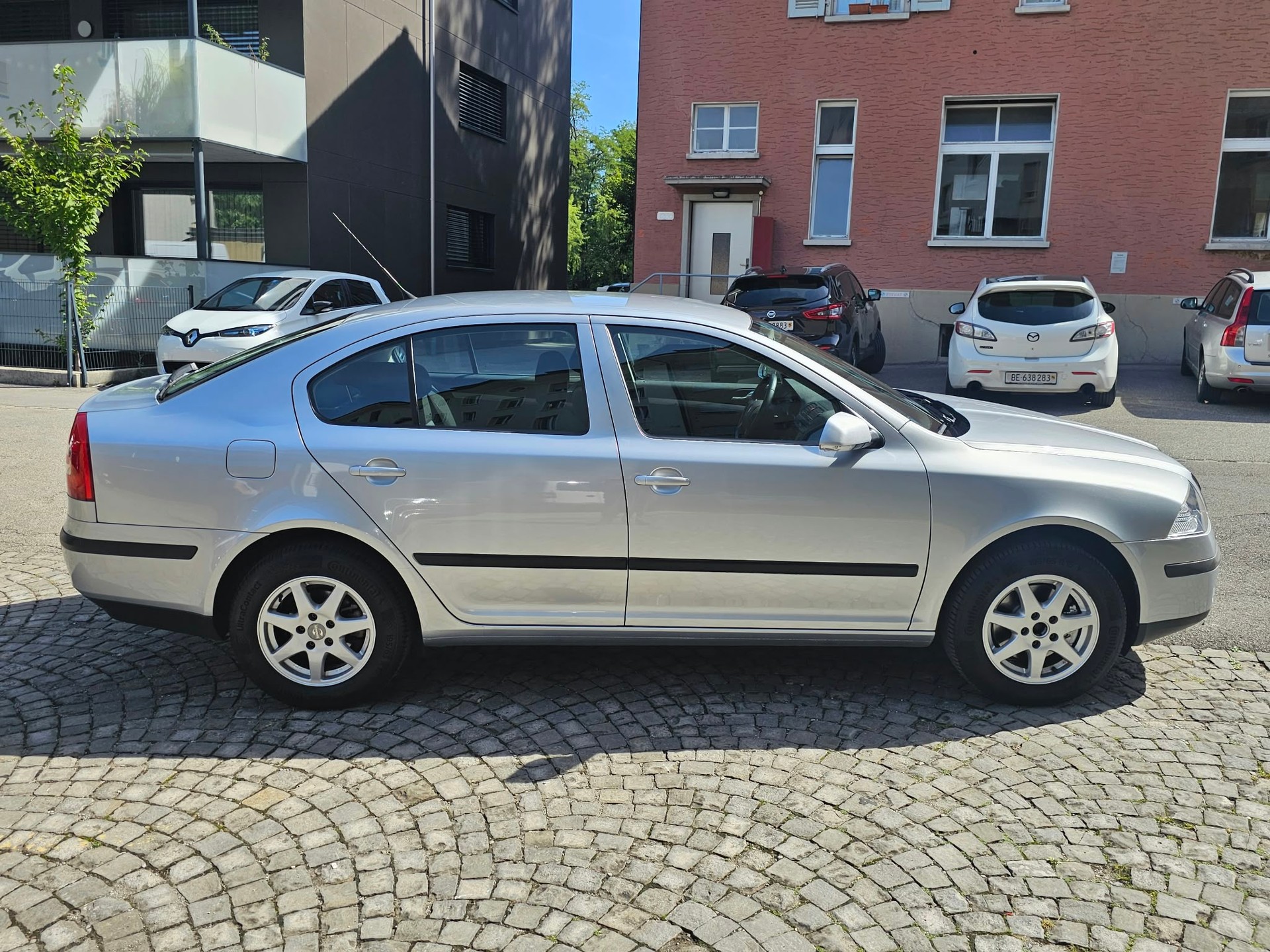 SKODA Octavia 1.8T-FSI Ambiente-image-5