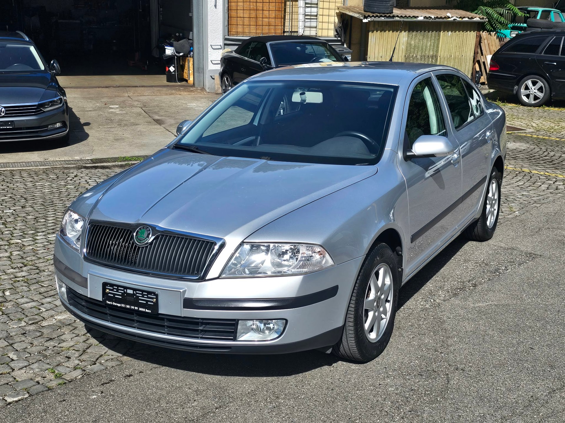 SKODA Octavia 1.8T-FSI Ambiente-image-0