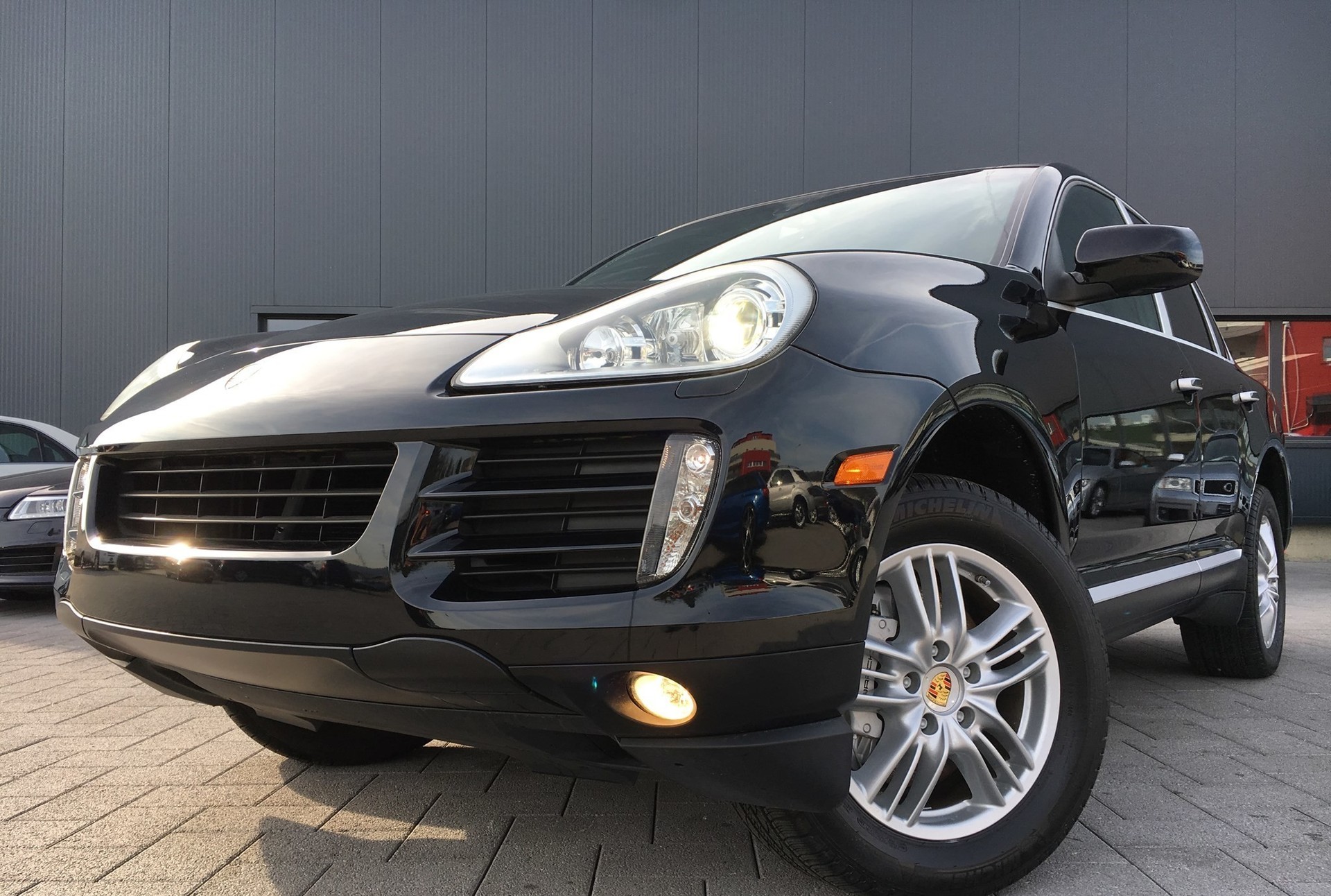 PORSCHE S4.8-image-0
