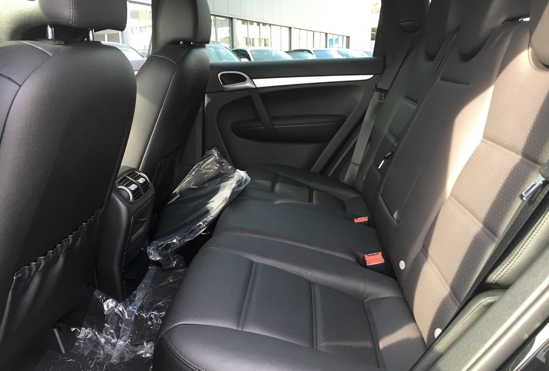 PORSCHE S4.8-image-4