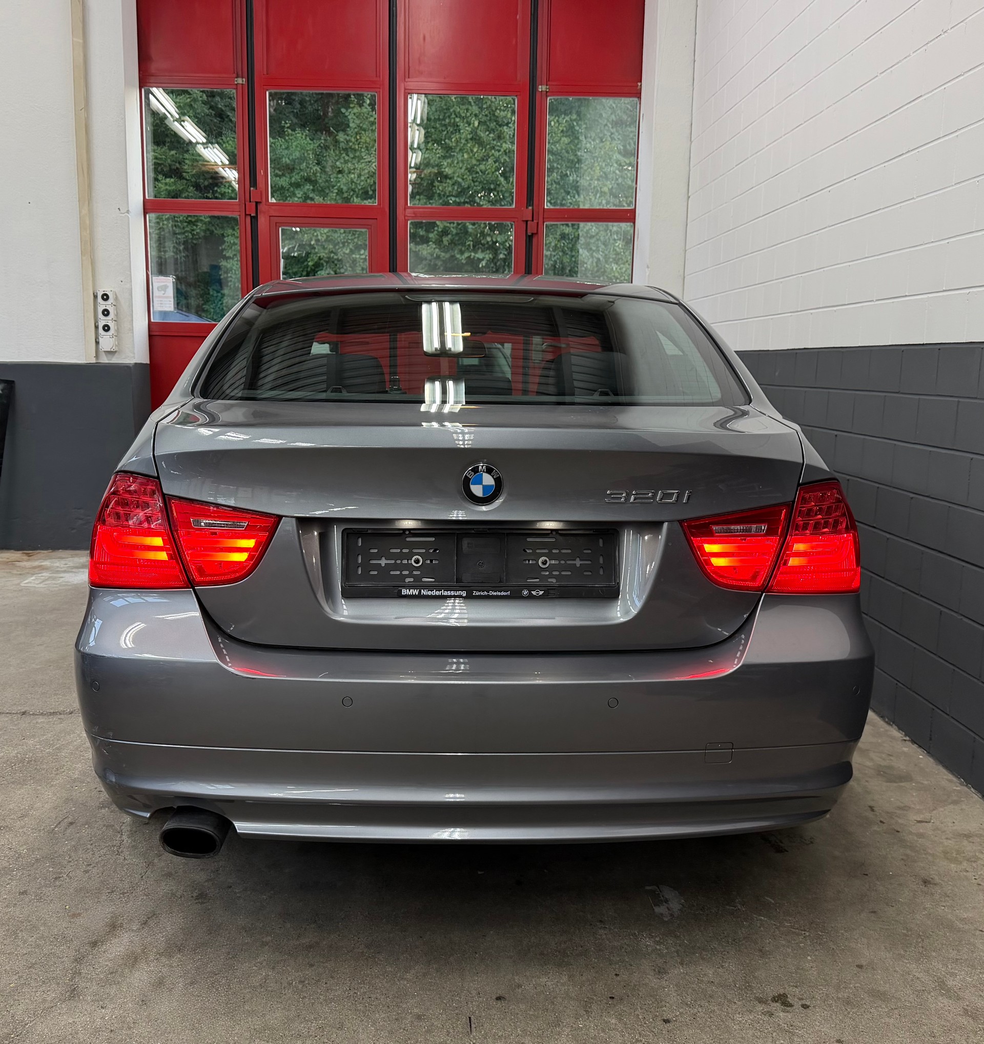 BMW 320i //NEU AB MFK!-image-5