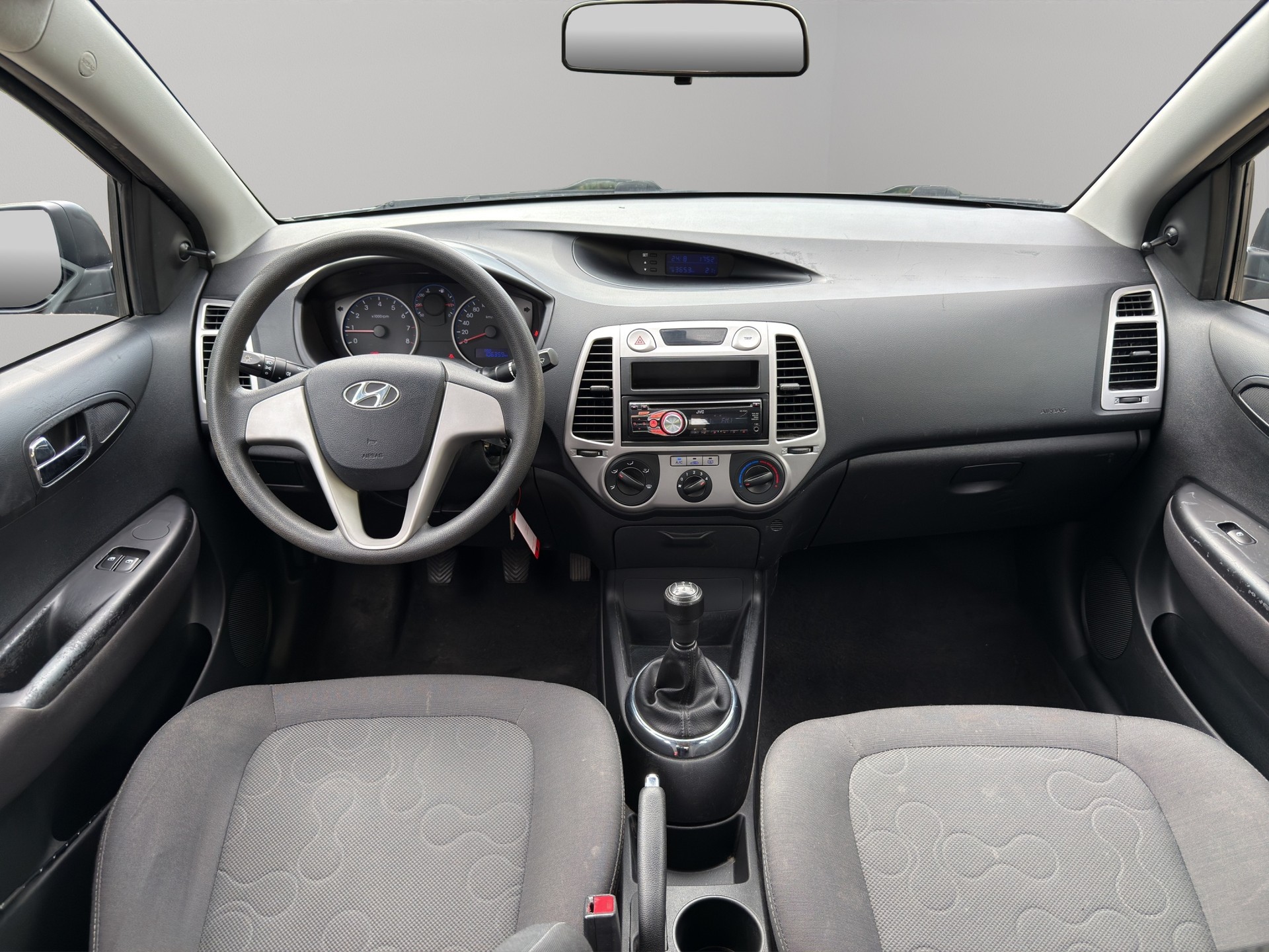 HYUNDAI i20 1.2 Comfort-image-18