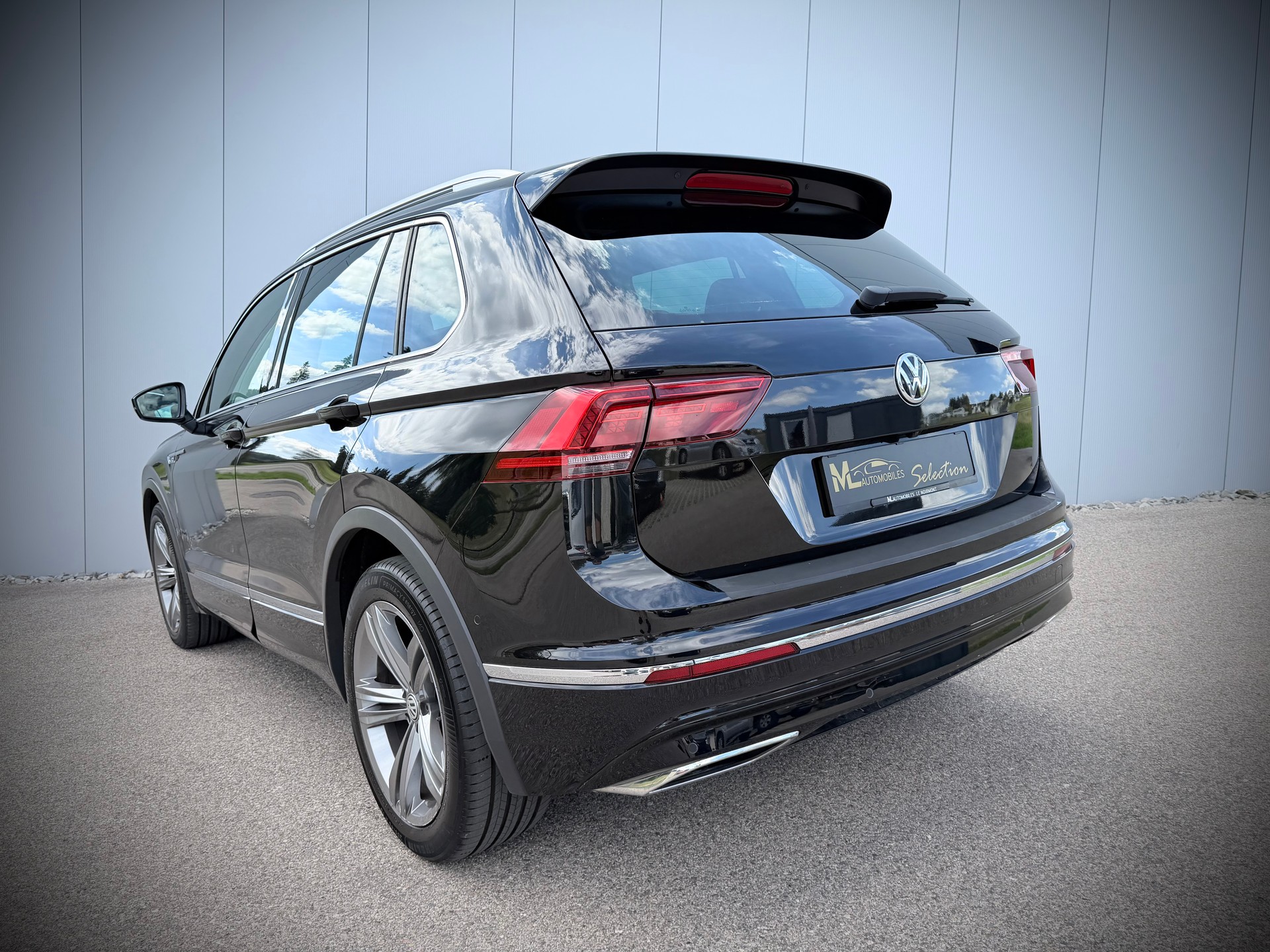 VW Tiguan 2.0TSI Highline 4Motion DSG-image-3