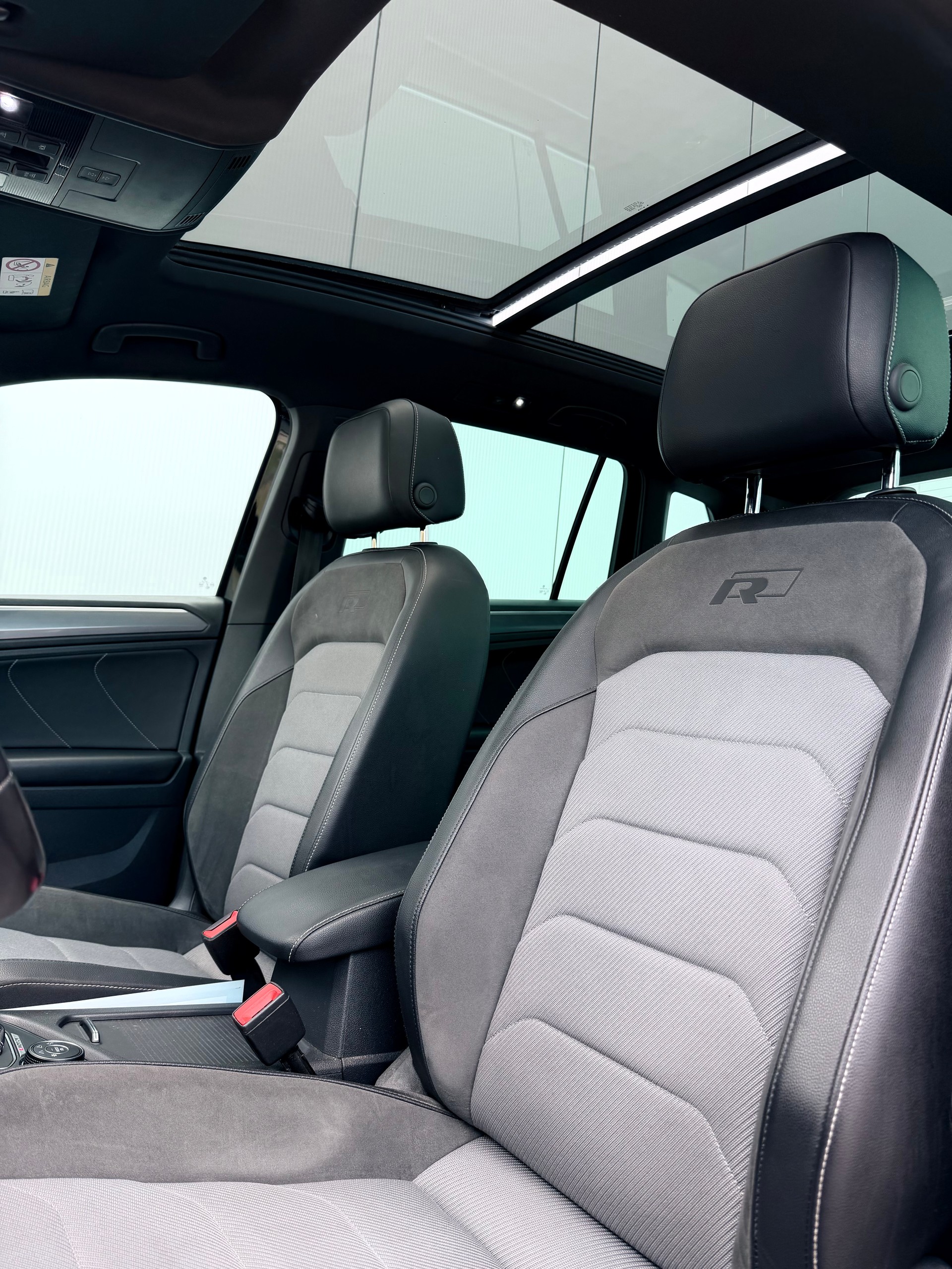VW Tiguan 2.0TSI Highline 4Motion DSG-image-5