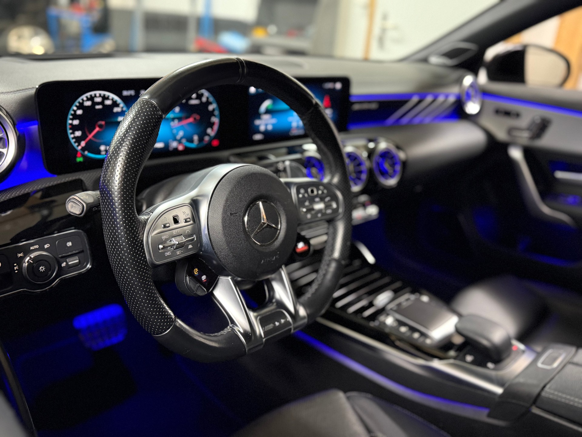 MERCEDES-BENZ CLA 45 S AMG 4Matic+ 8G-DCT-image-6
