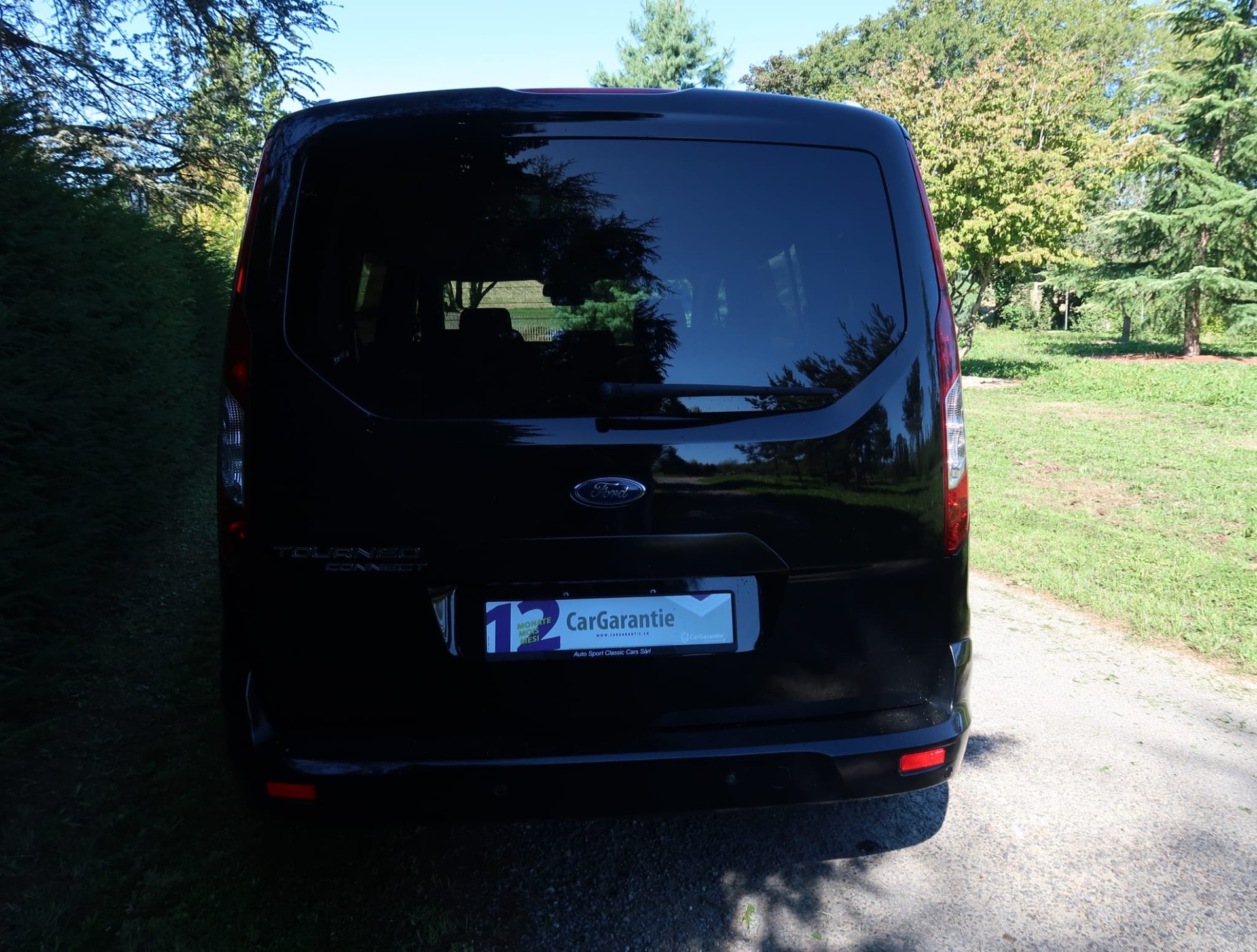 FORD Grand Tourneo Connect 1.5 EcoBlue Titanium Automat - 7 places-image-4