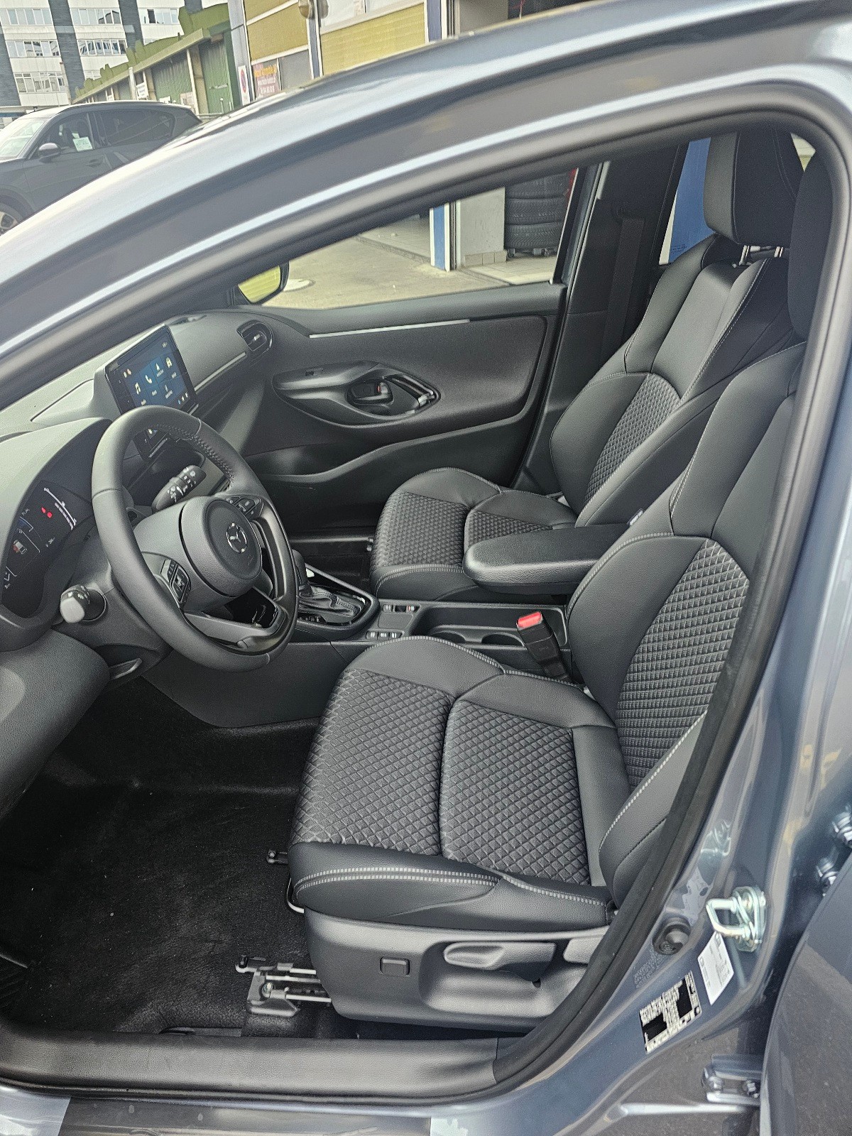 MAZDA 2 1.5 Hybrid Homura-image-12