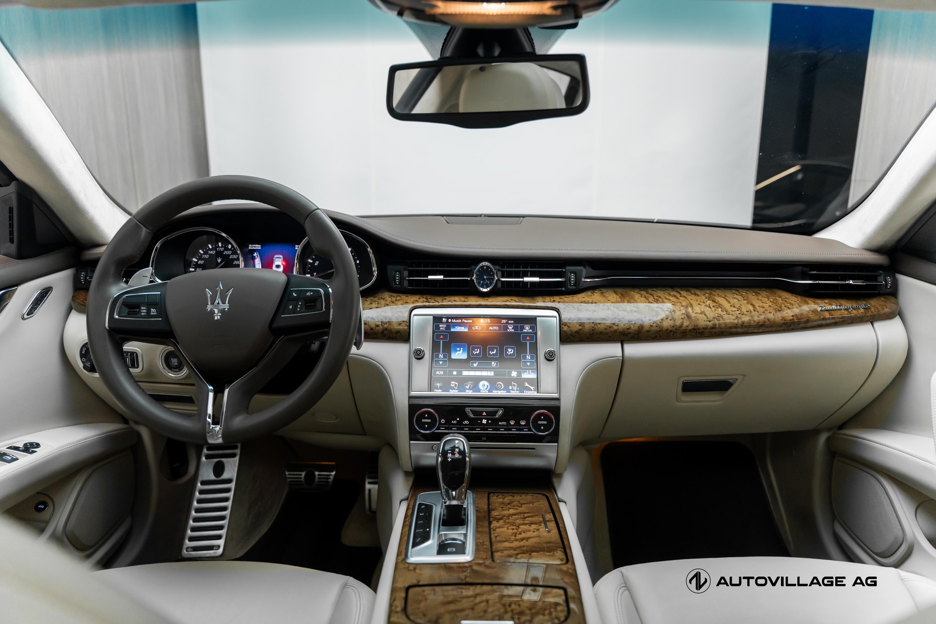 MASERATI Quattroporte 3.8 V8 DI Biturbo GTS Automatica-image-2