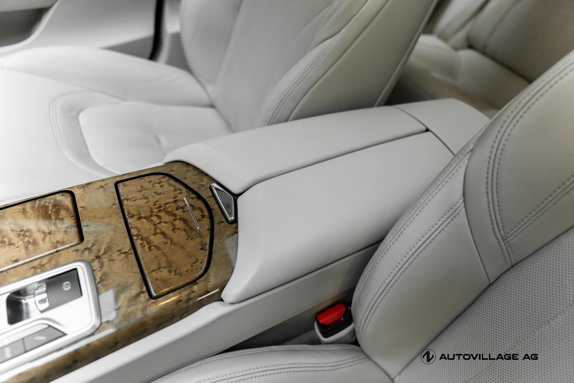 MASERATI Quattroporte 3.8 V8 DI Biturbo GTS Automatica-image-17
