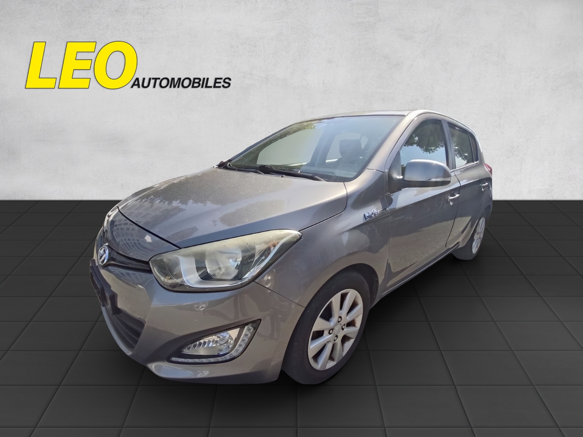 HYUNDAI i20 1.4 Premium-image-1