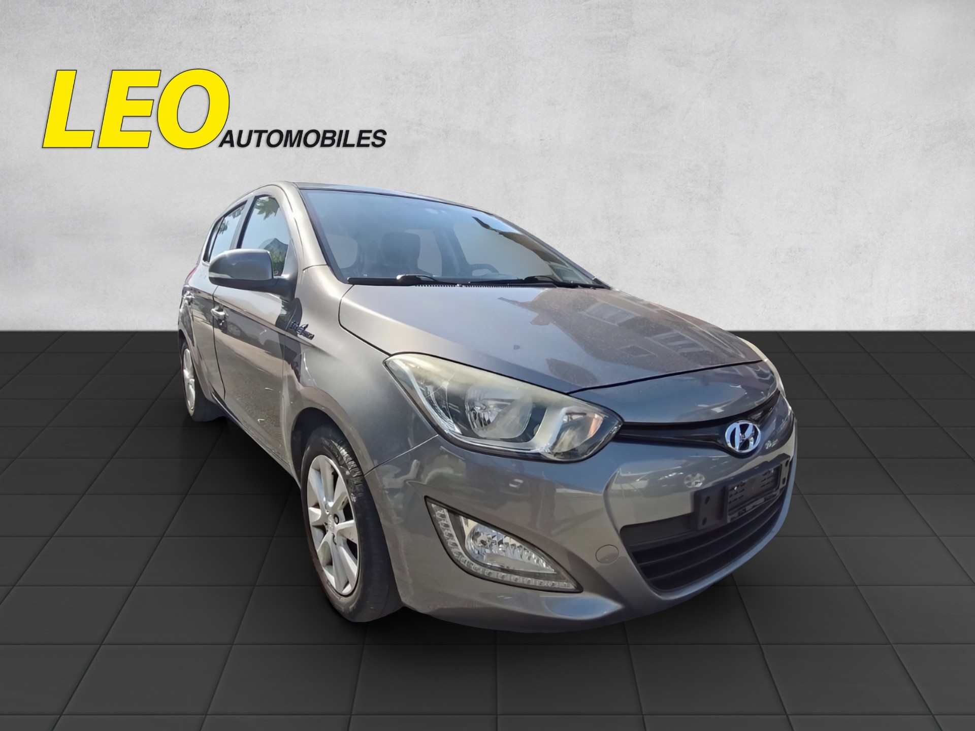 HYUNDAI i20 1.4 Premium-image-0