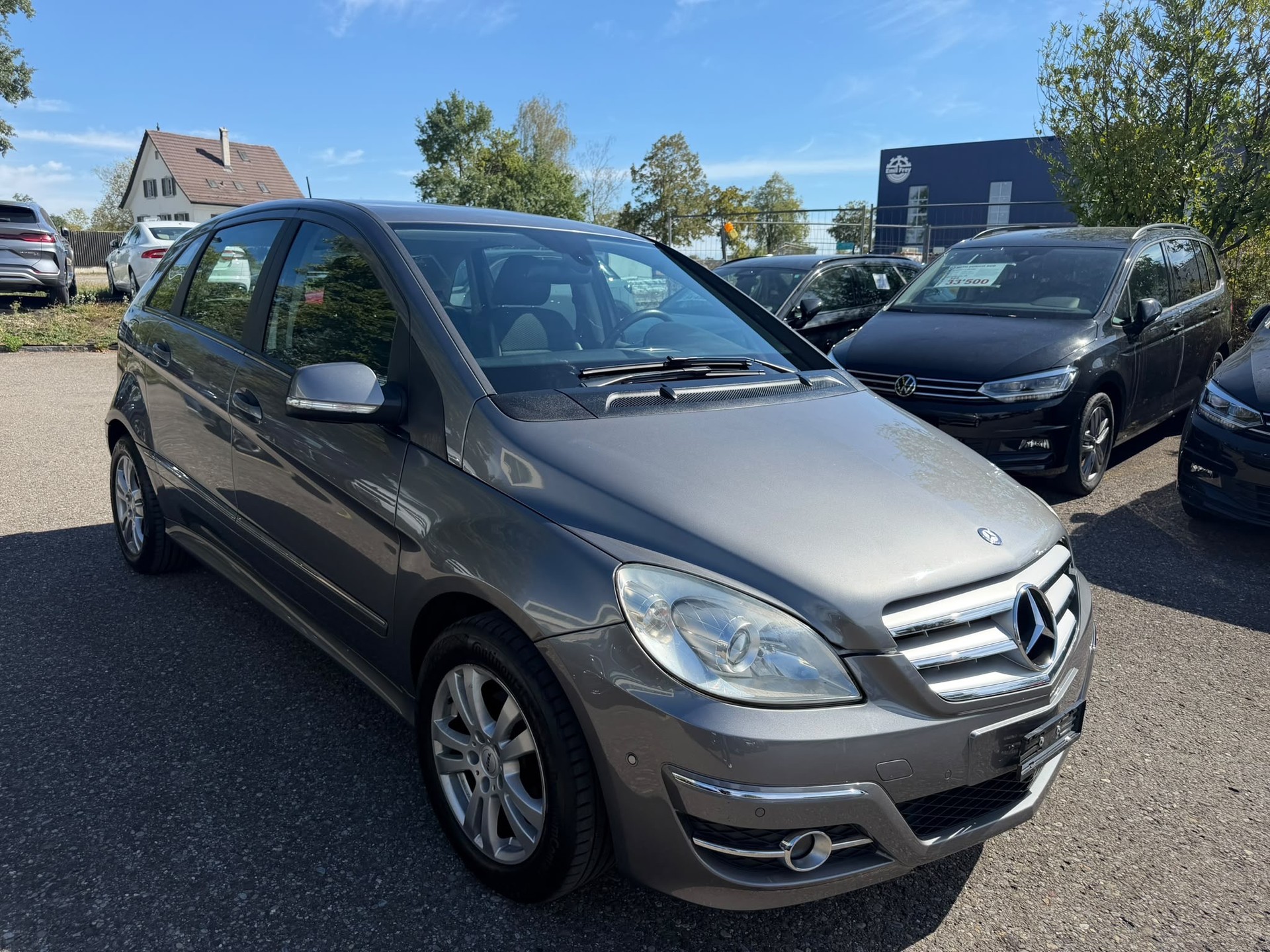 MERCEDES-BENZ B 180 Selection Autotronic-image-3