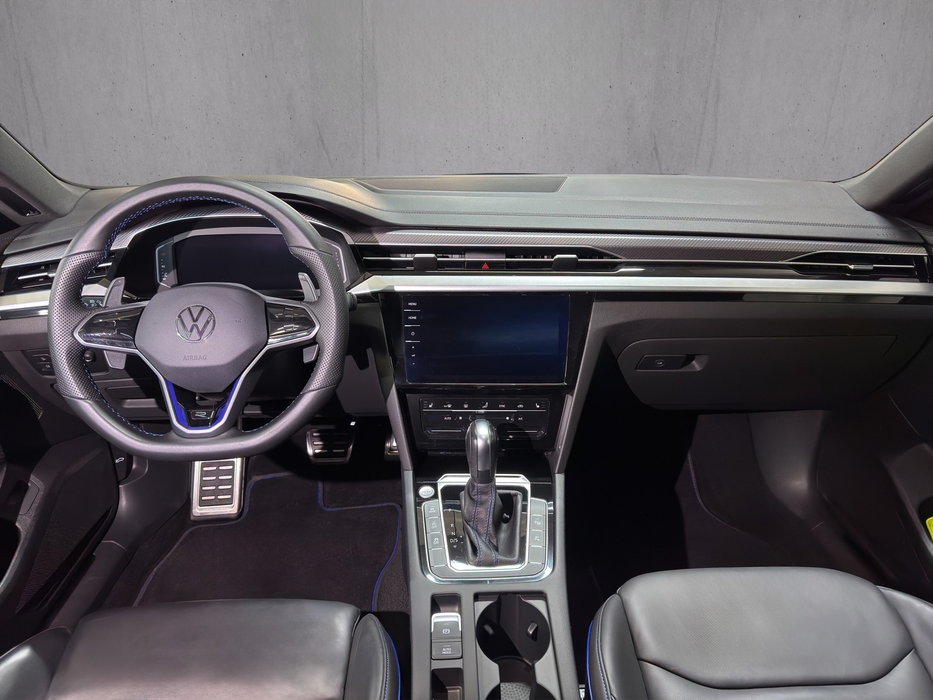 VW Arteon Limousine 2.0 TSI R 4M. DSG "Sportsitze Leder Carbon-Pano-Head Up-AHK"-image-12