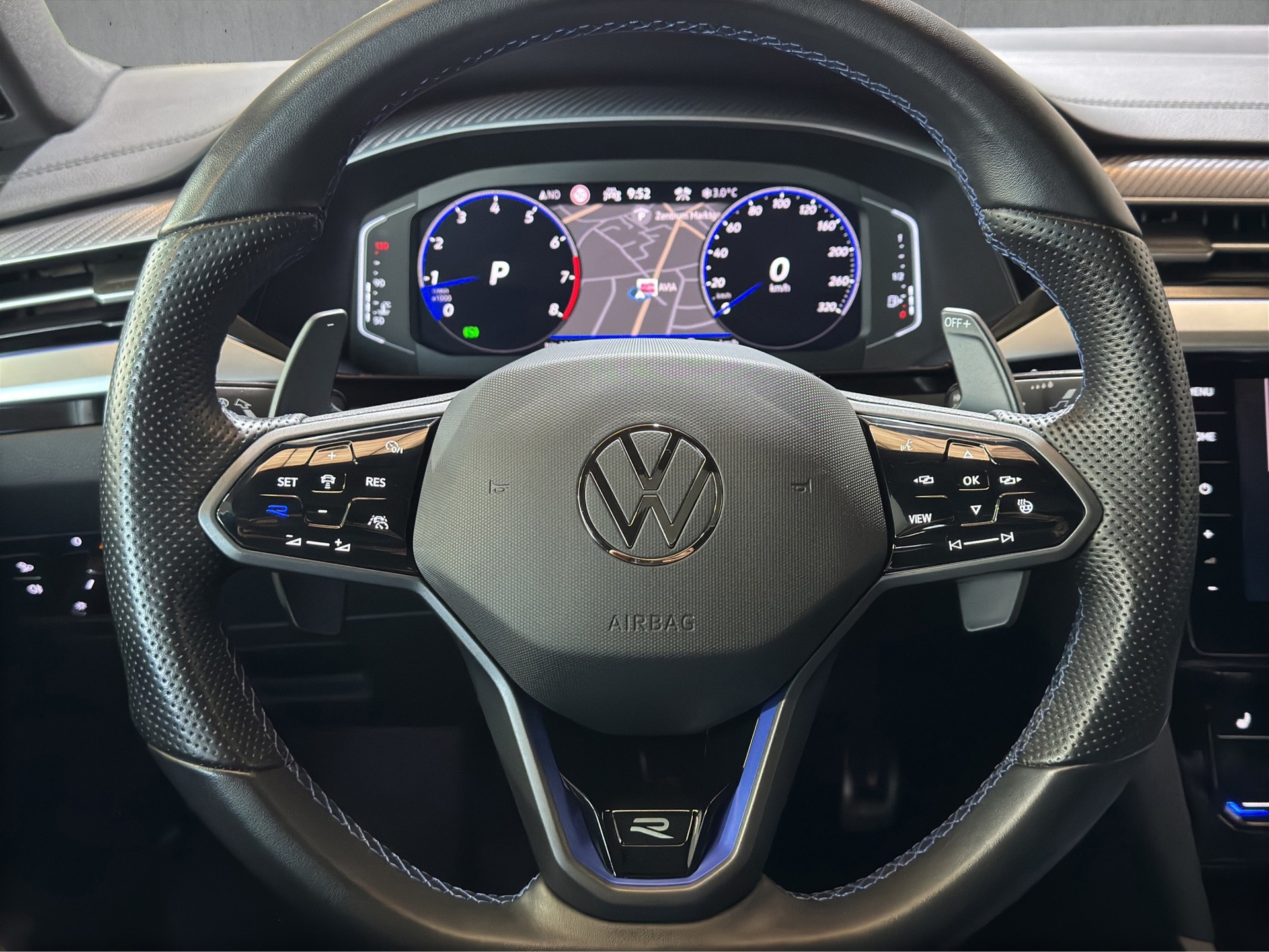 VW Arteon Limousine 2.0 TSI R 4M. DSG "Sportsitze Leder Carbon-Pano-Head Up-AHK"-image-13