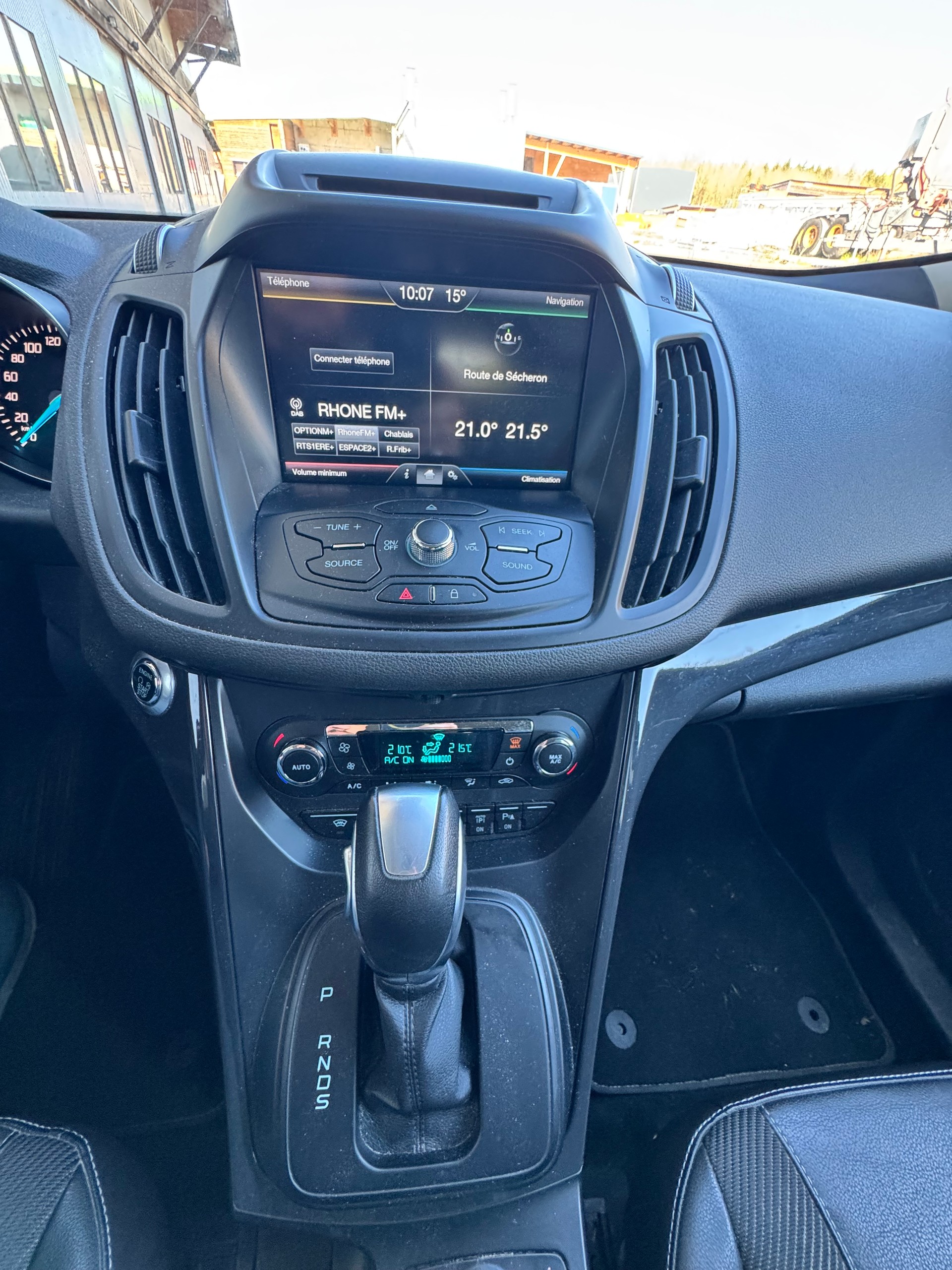 FORD Kuga 2.0 TDCi Titanium S 4WD PowerShift-image-7