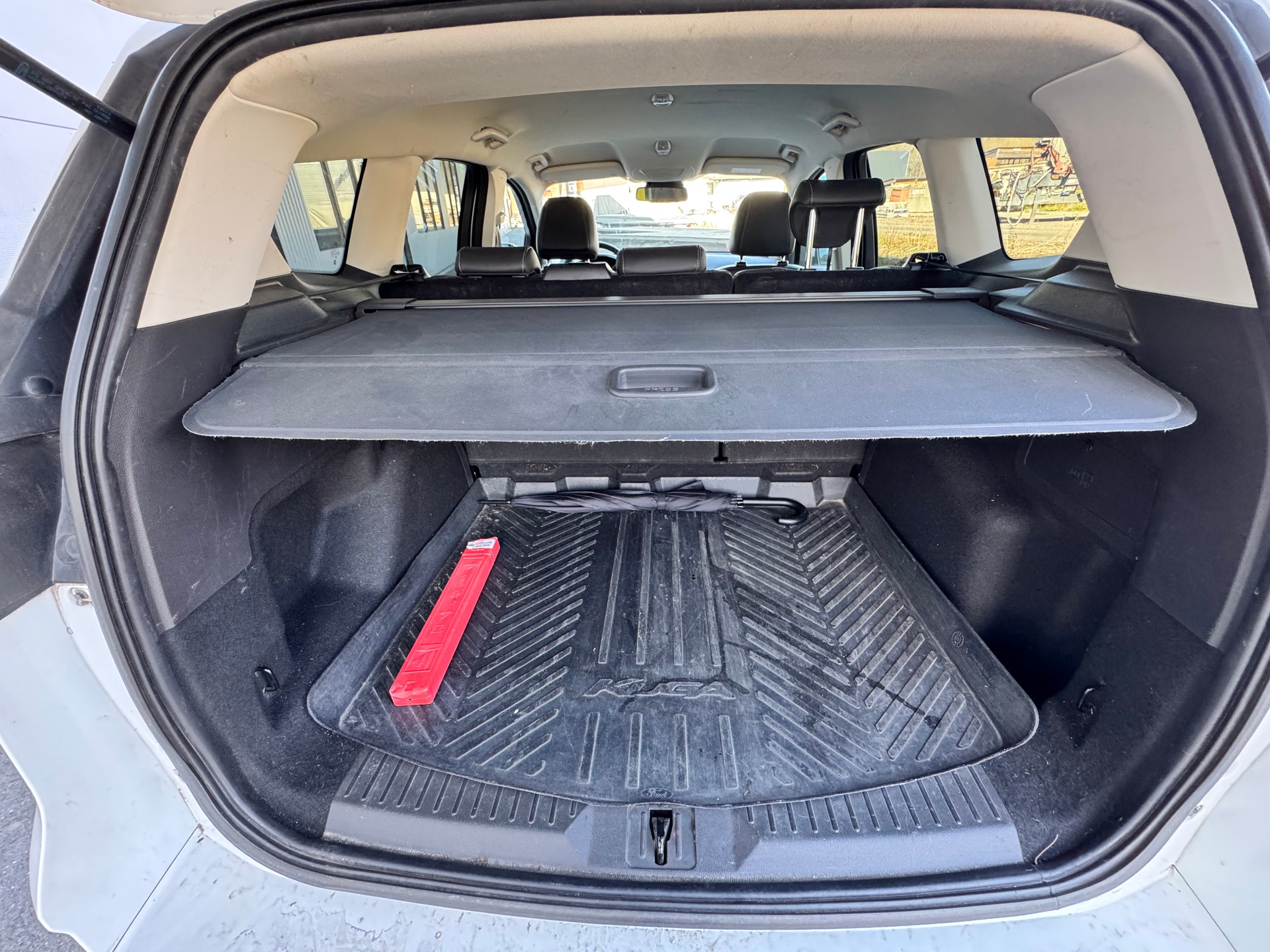 FORD Kuga 2.0 TDCi Titanium S 4WD PowerShift-image-12