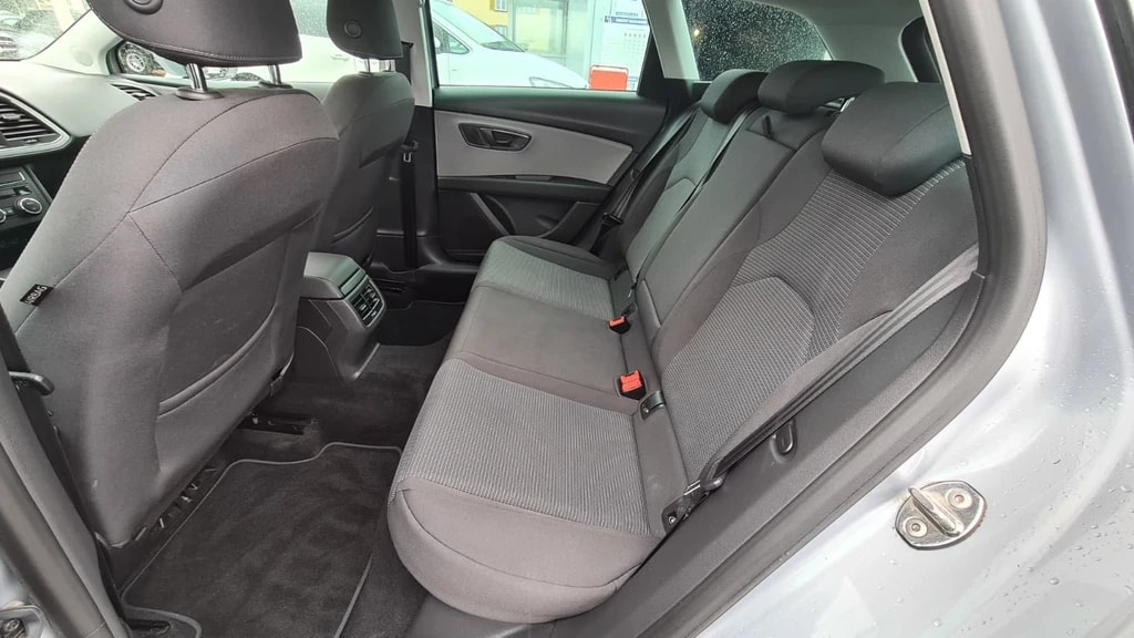 SEAT Leon ST 1.6 TDI CR Style 4Drive ** Gr-Navi ** Tempomat ** Abstandsregelsysteme ** PDC ** LTZ MFK 18.12.2025 **-image-12