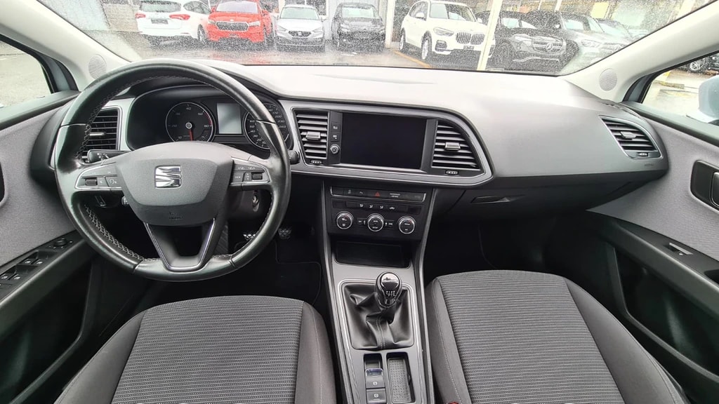 SEAT Leon ST 1.6 TDI CR Style 4Drive ** Gr-Navi ** Tempomat ** Abstandsregelsysteme ** PDC ** LTZ MFK 18.12.2025 **-image-10