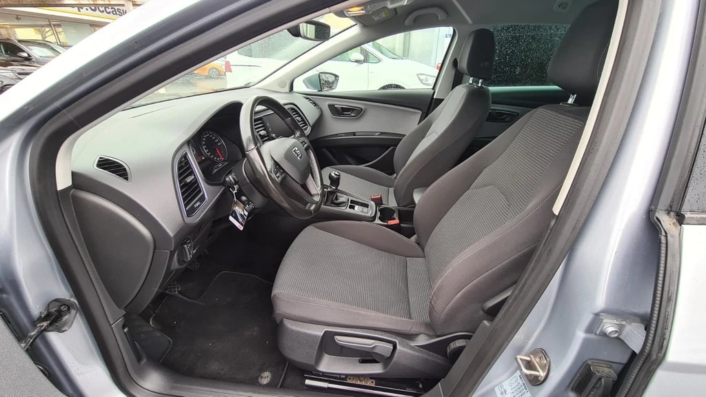 SEAT Leon ST 1.6 TDI CR Style 4Drive ** Gr-Navi ** Tempomat ** Abstandsregelsysteme ** PDC ** LTZ MFK 18.12.2025 **-image-11
