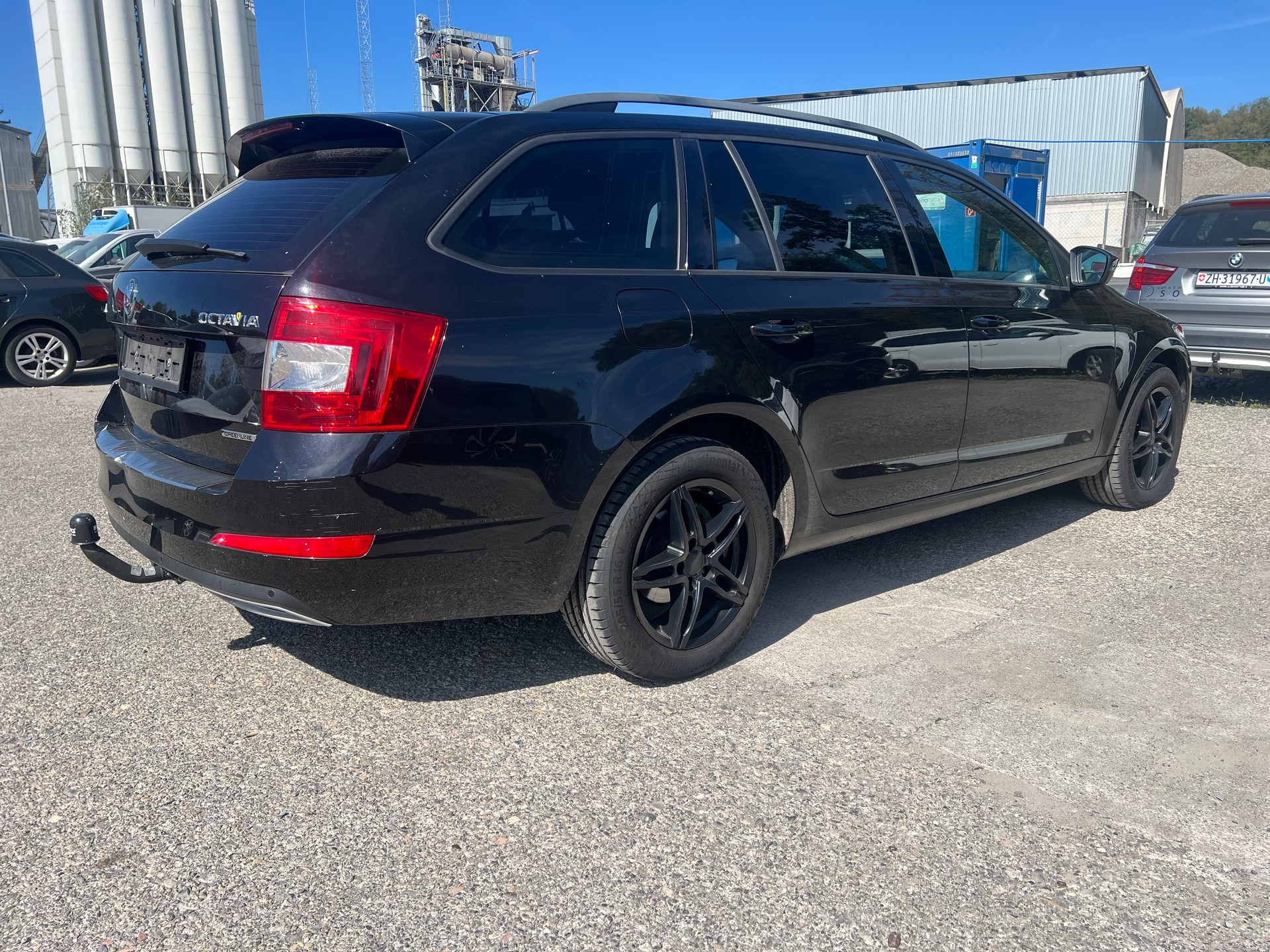 SKODA Octavia Combi 1.6 TDI GreenLine Fresh-image-2