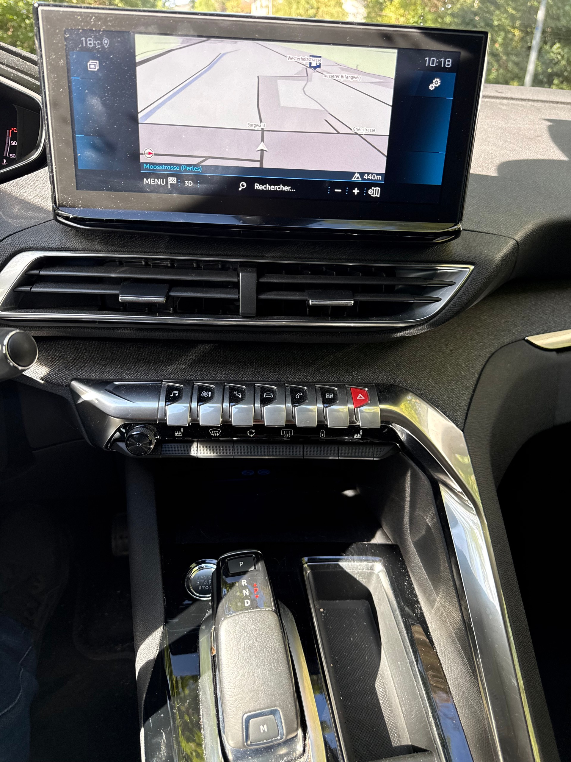 PEUGEOT 5008 1.5 BlueHDi GT Pack EAT8-image-9