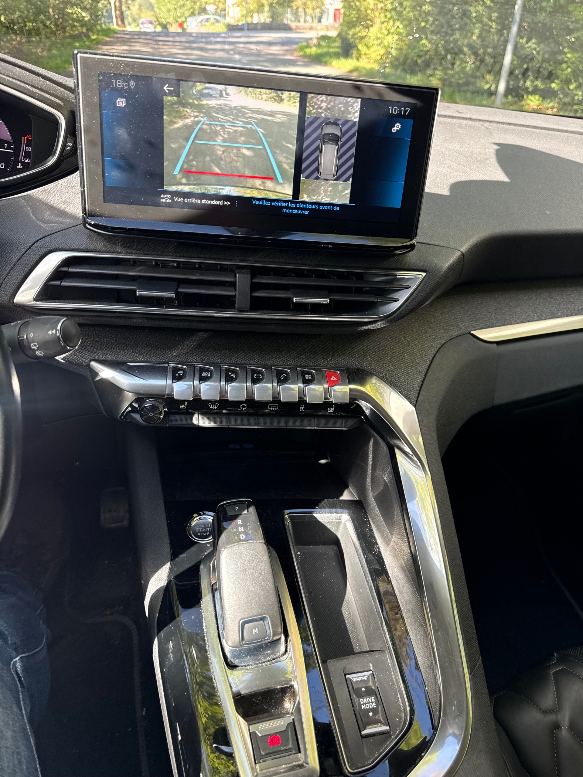 PEUGEOT 5008 1.5 BlueHDi GT Pack EAT8-image-10