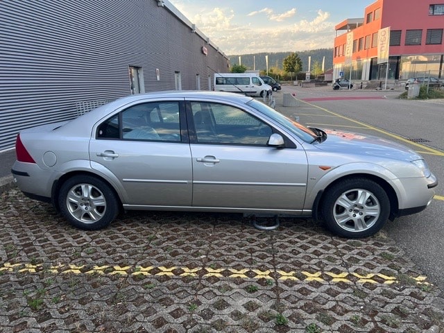 FORD 2.5i 24V Trend-image-5