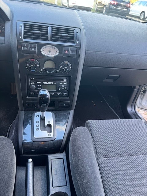 FORD 2.5i 24V Trend-image-0