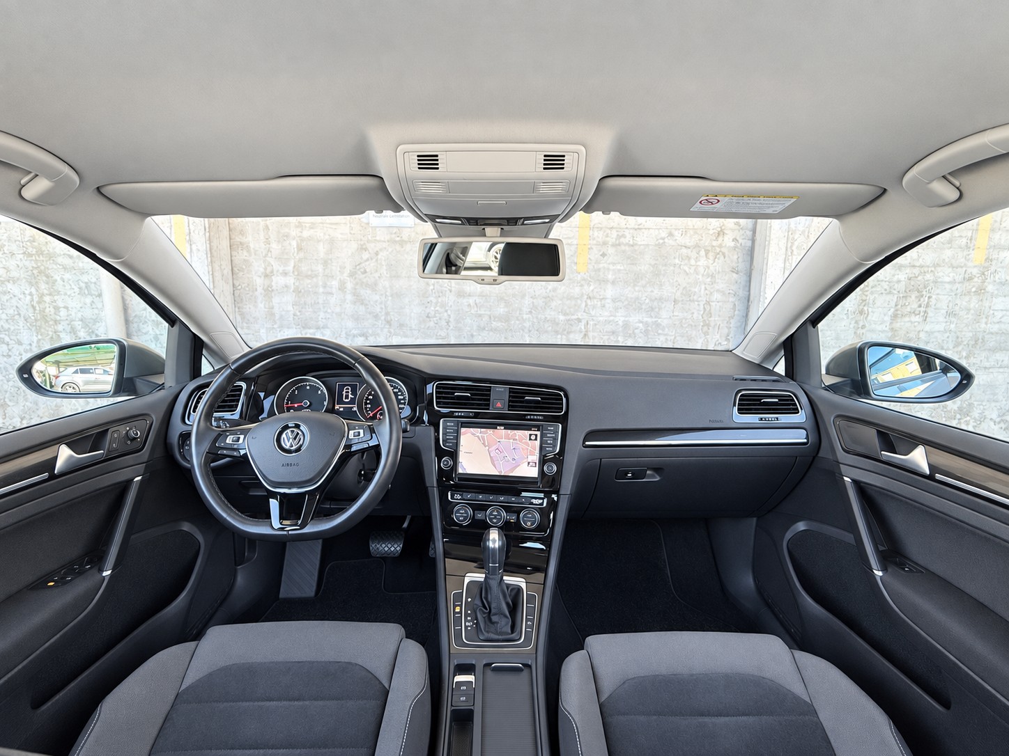 VW Golf 2.0 TDI Highline DSG-Automat-image-21