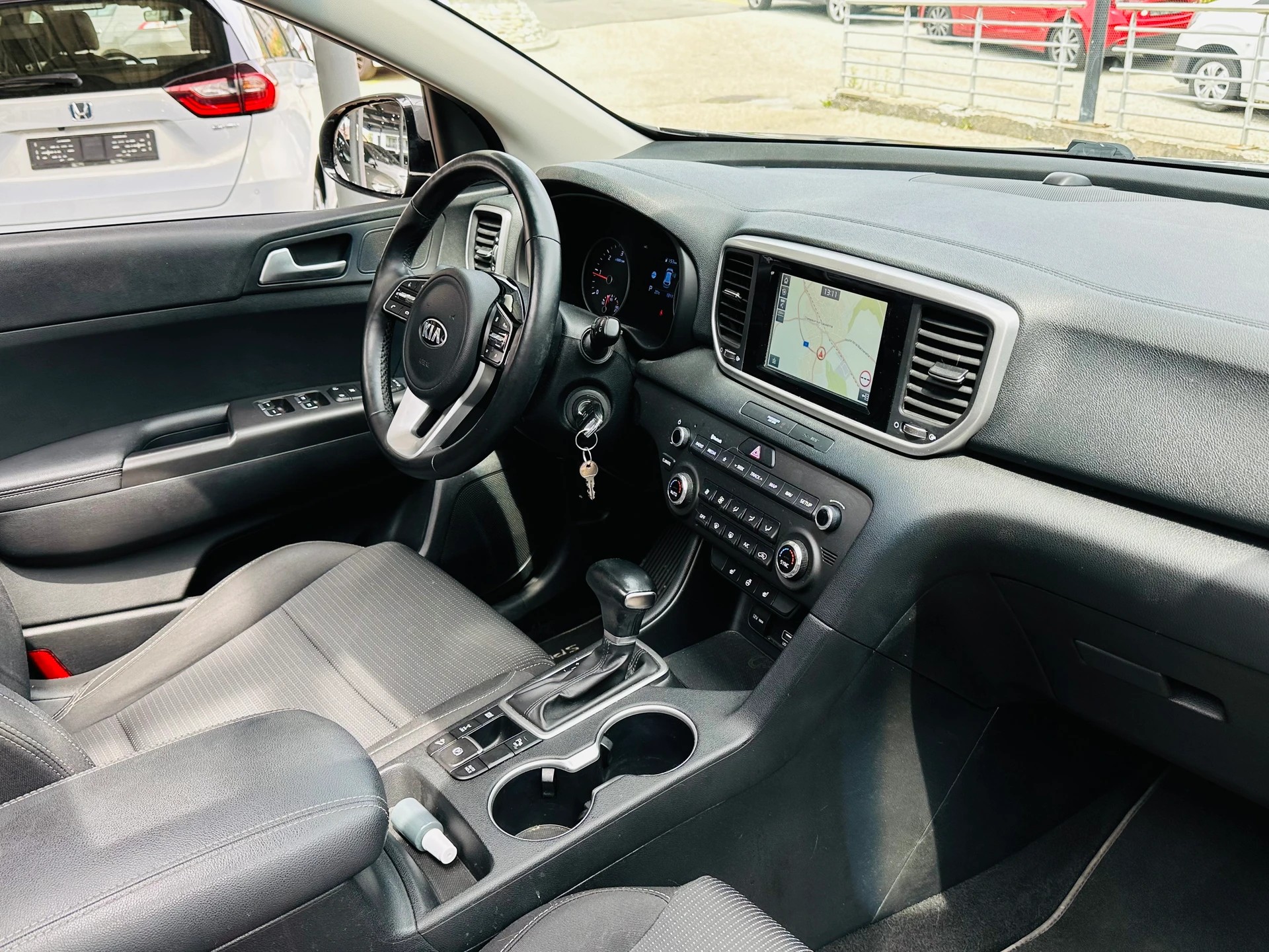 KIA Sportage 1.6CRDi Trend 4WD Automat-image-8