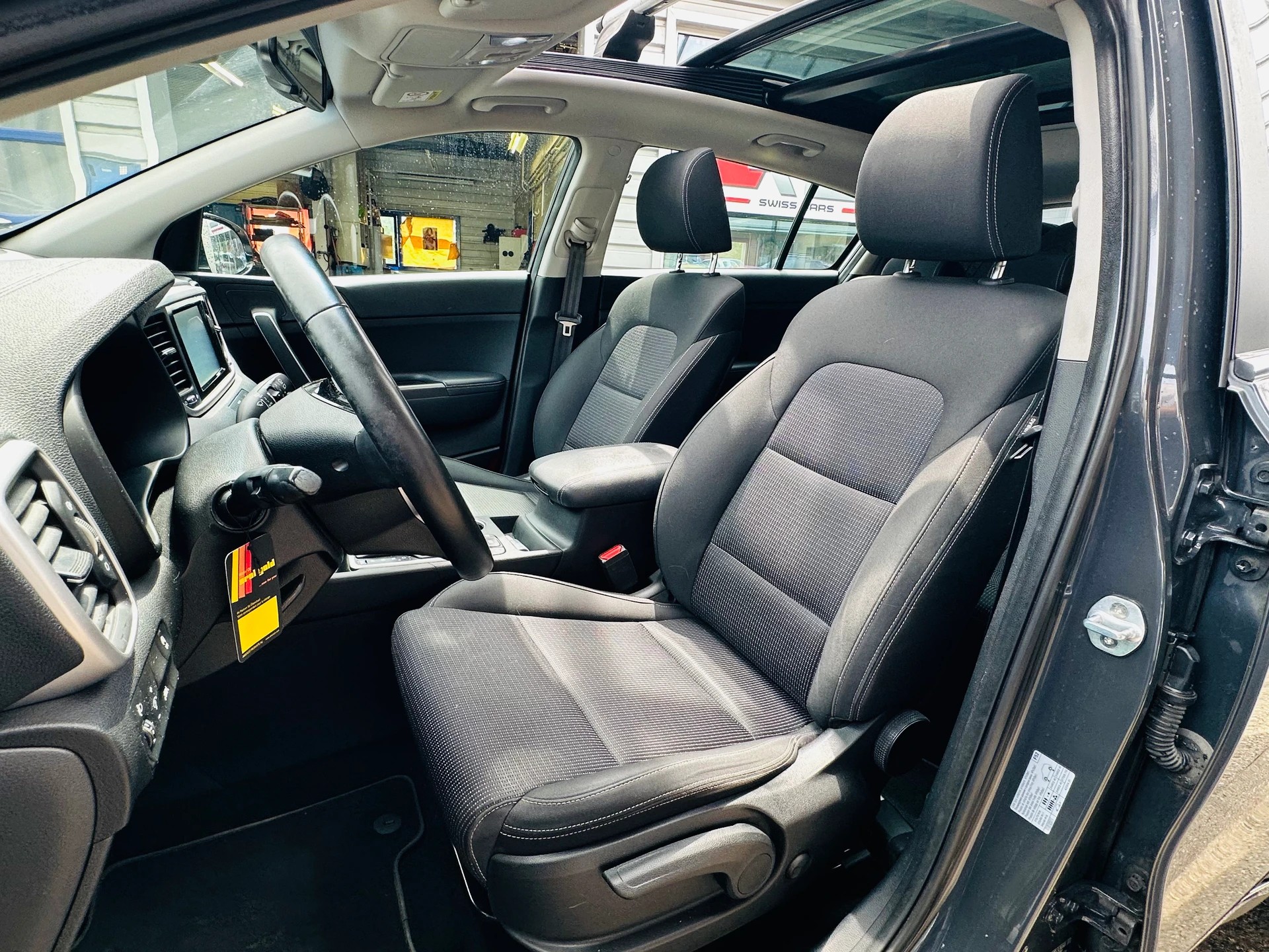 KIA Sportage 1.6CRDi Trend 4WD Automat-image-13