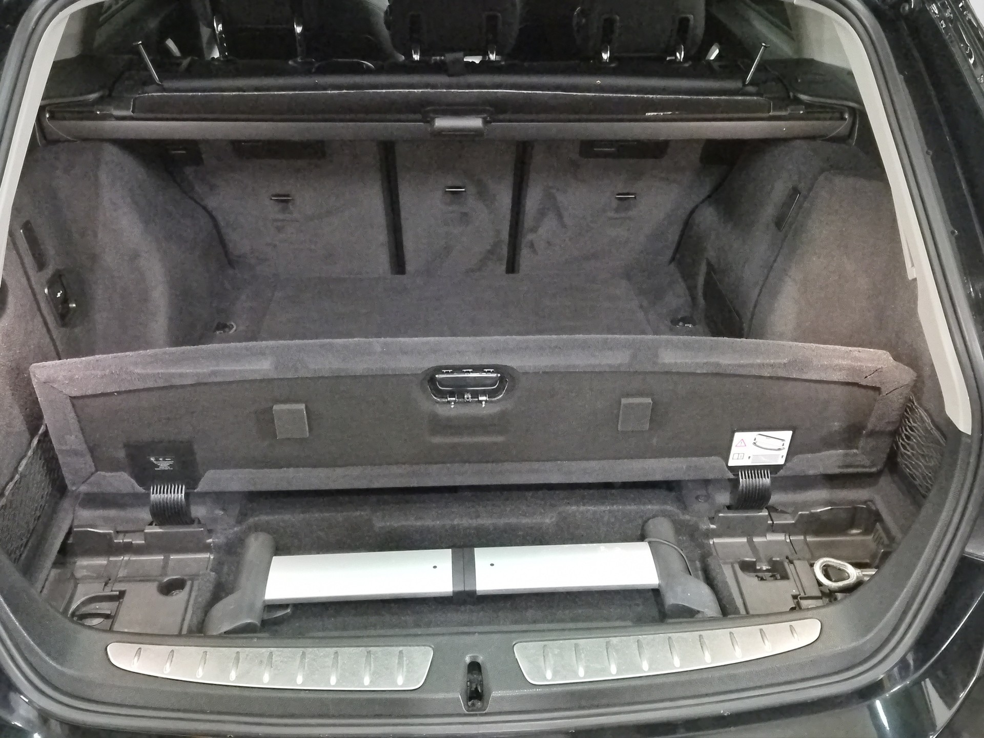 BMW 318d Touring Steptronic-image-12