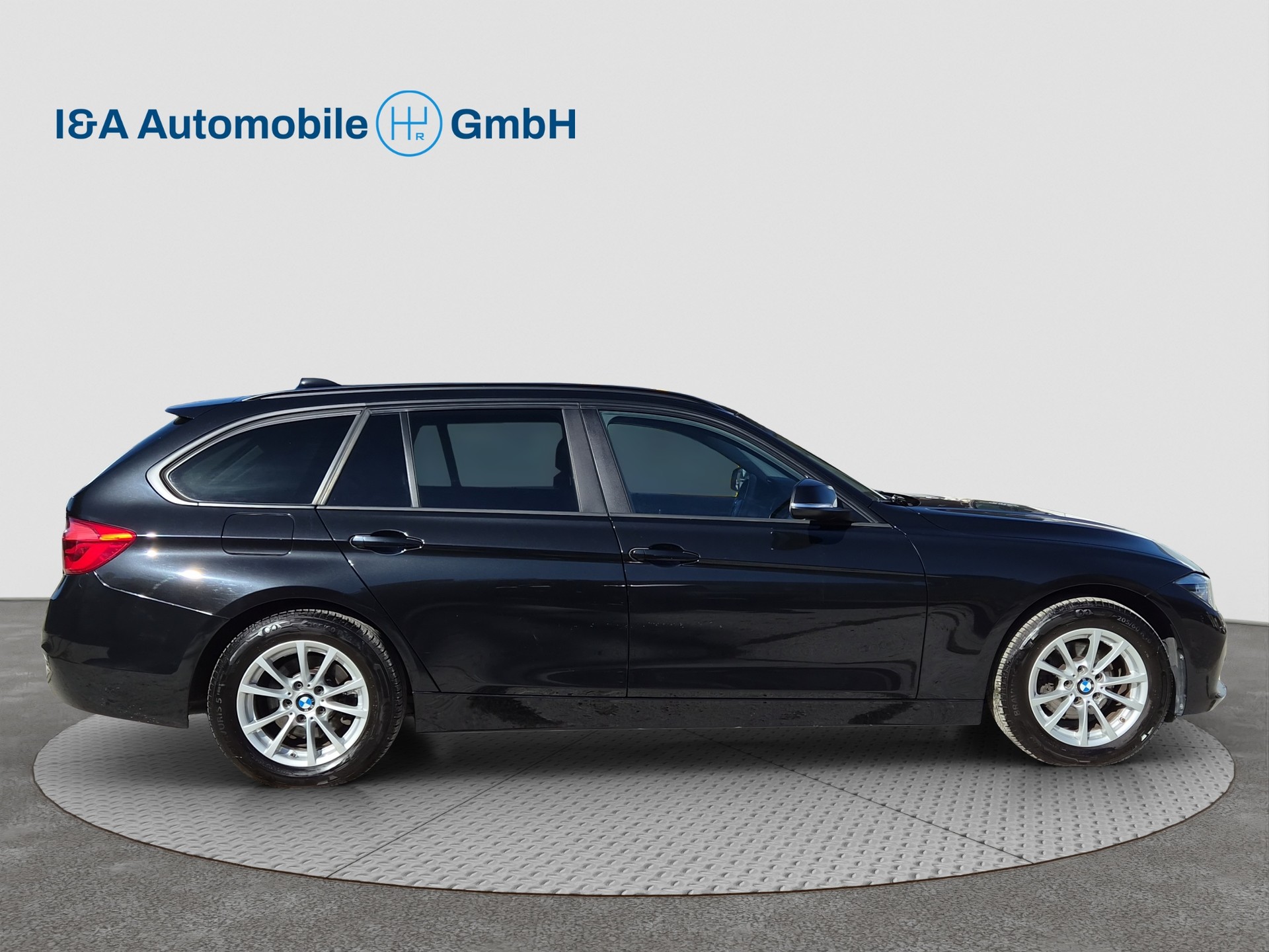 BMW 318d Touring Steptronic-image-3