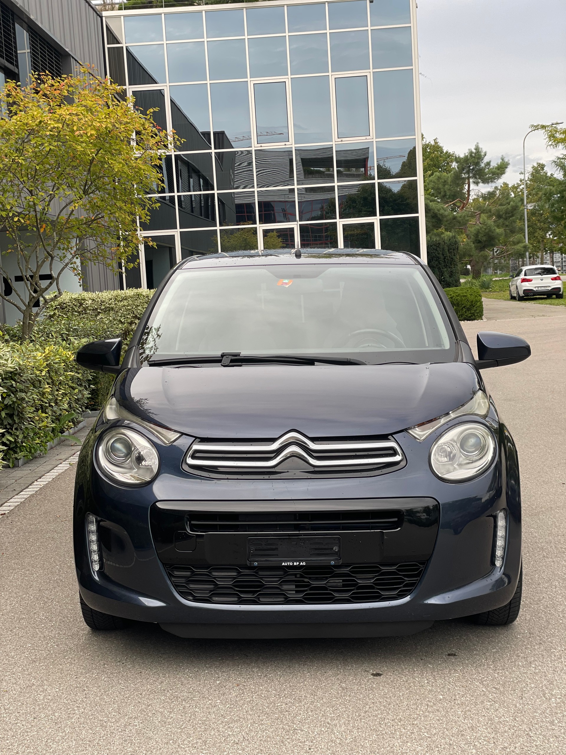 CITROEN C1 1.2 VTi Shine Edition-image-2