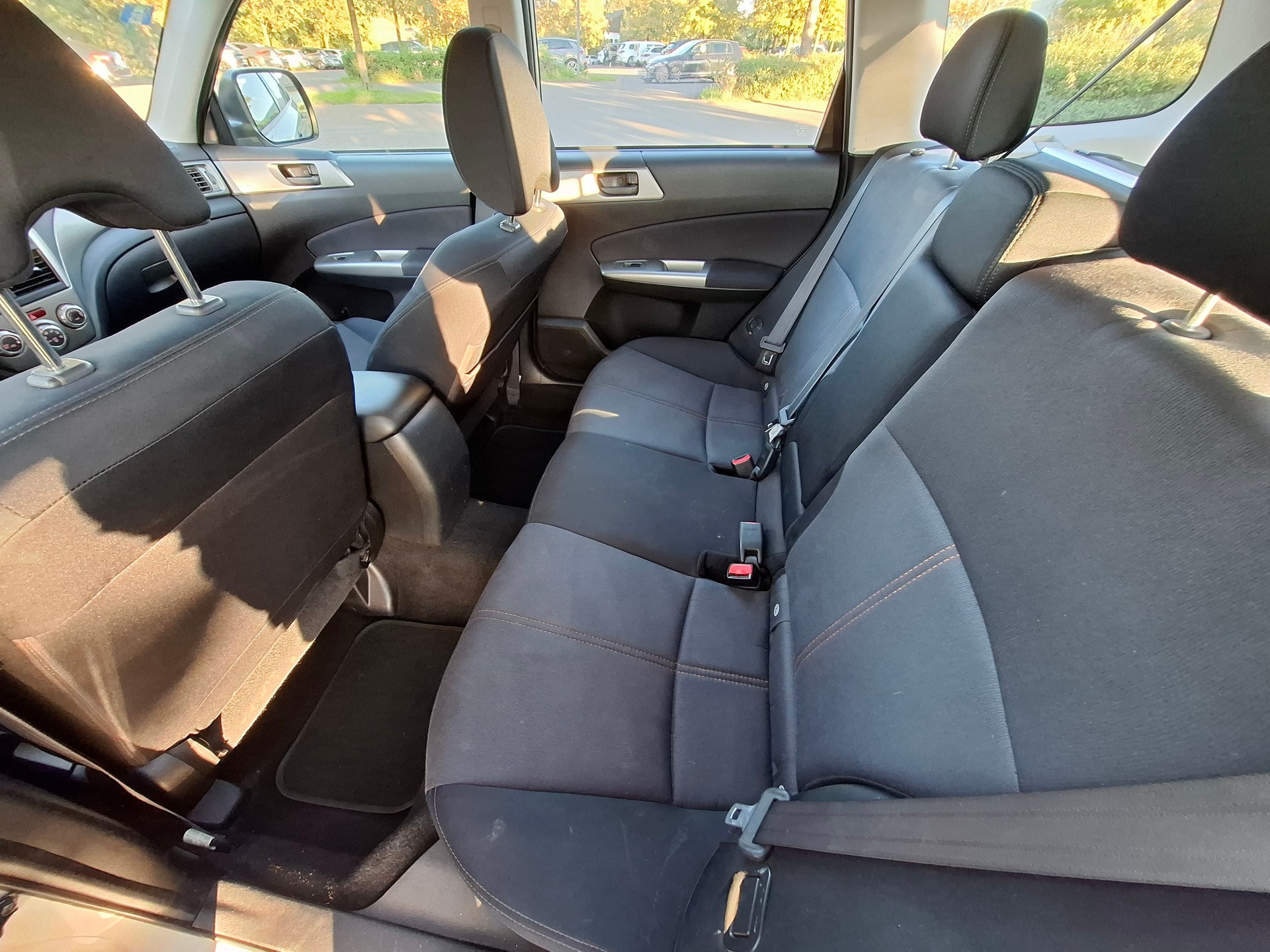 SUBARU Forester 2.0D X Swiss-image-12