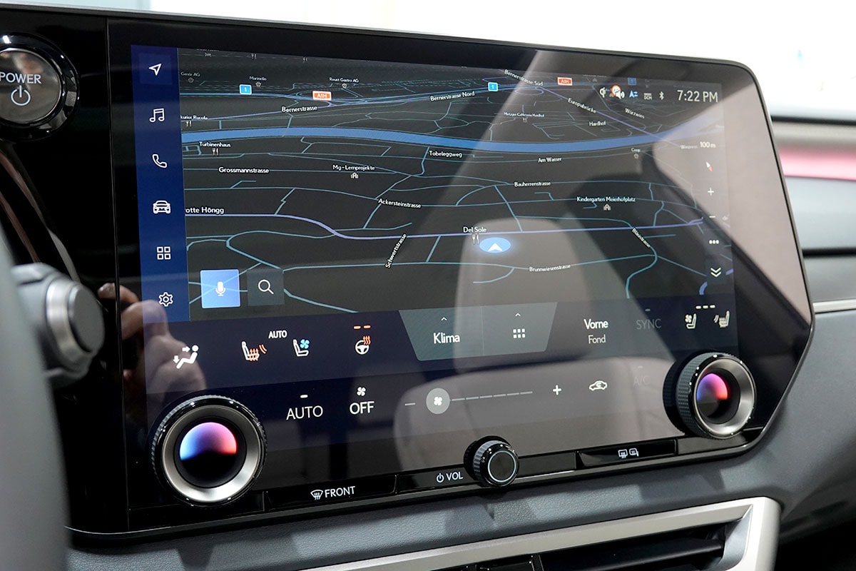 LEXUS RX 450h+ Ecxellence AWD CVT-image-11