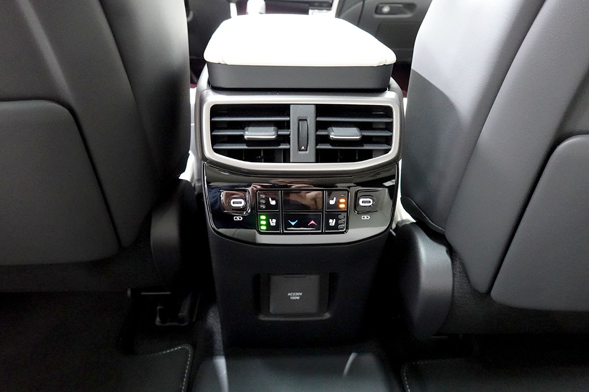 LEXUS RX 450h+ Ecxellence AWD CVT-image-22