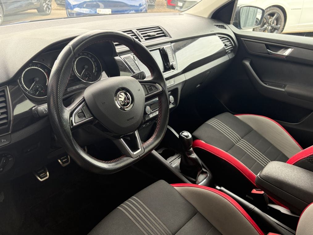 SKODA Fabia 1.2 TSI Monte Carlo-image-4