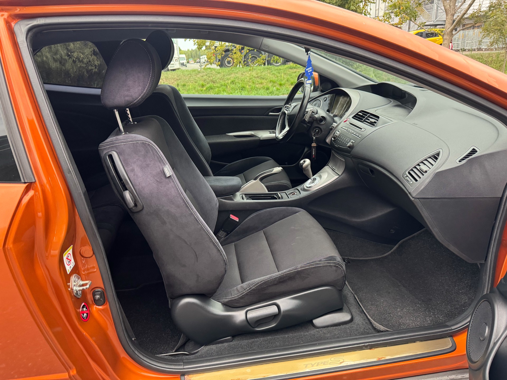 HONDA Civic 1.8i Type-S Plus i-Shift-image-9