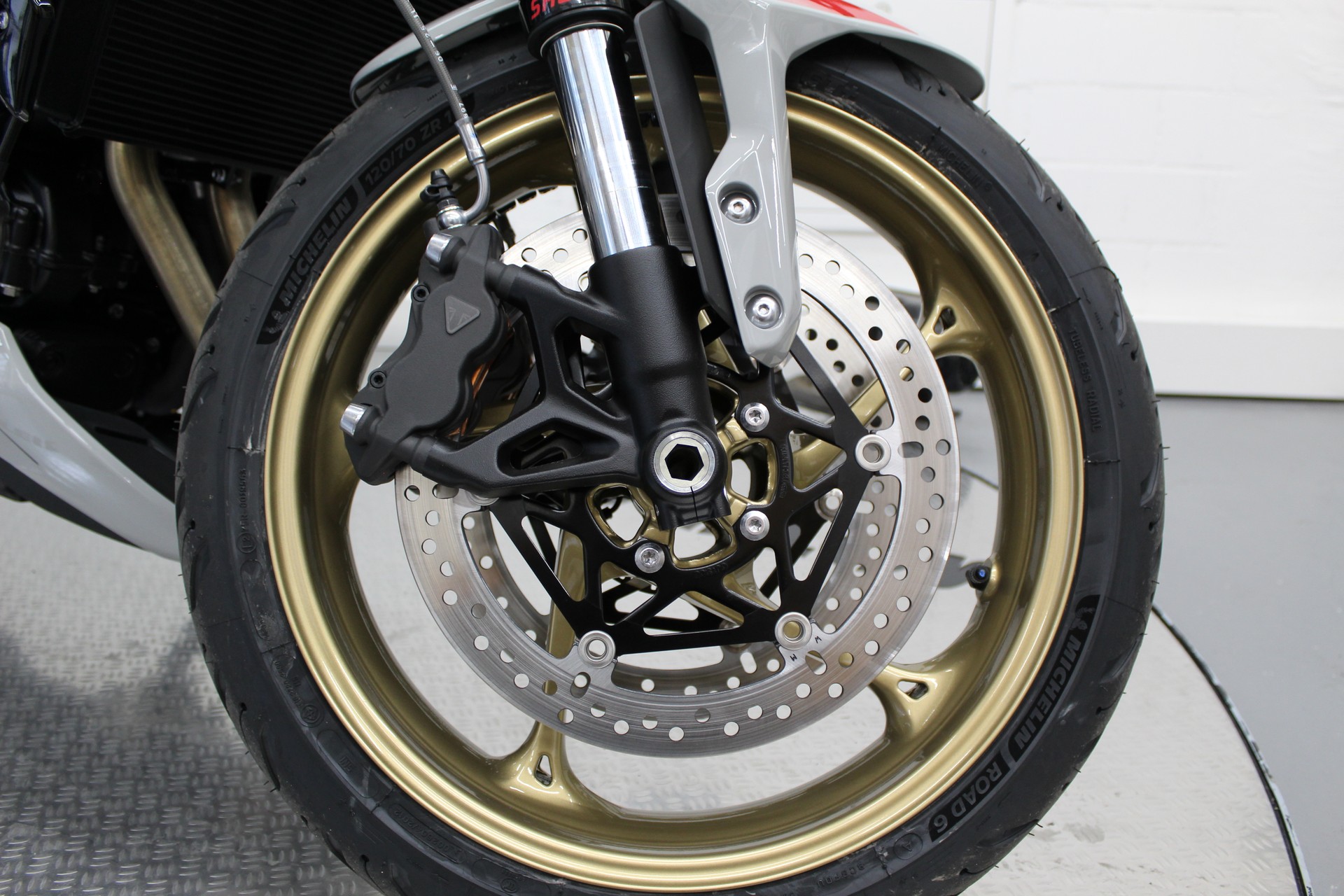 TRIUMPH 800-image-6