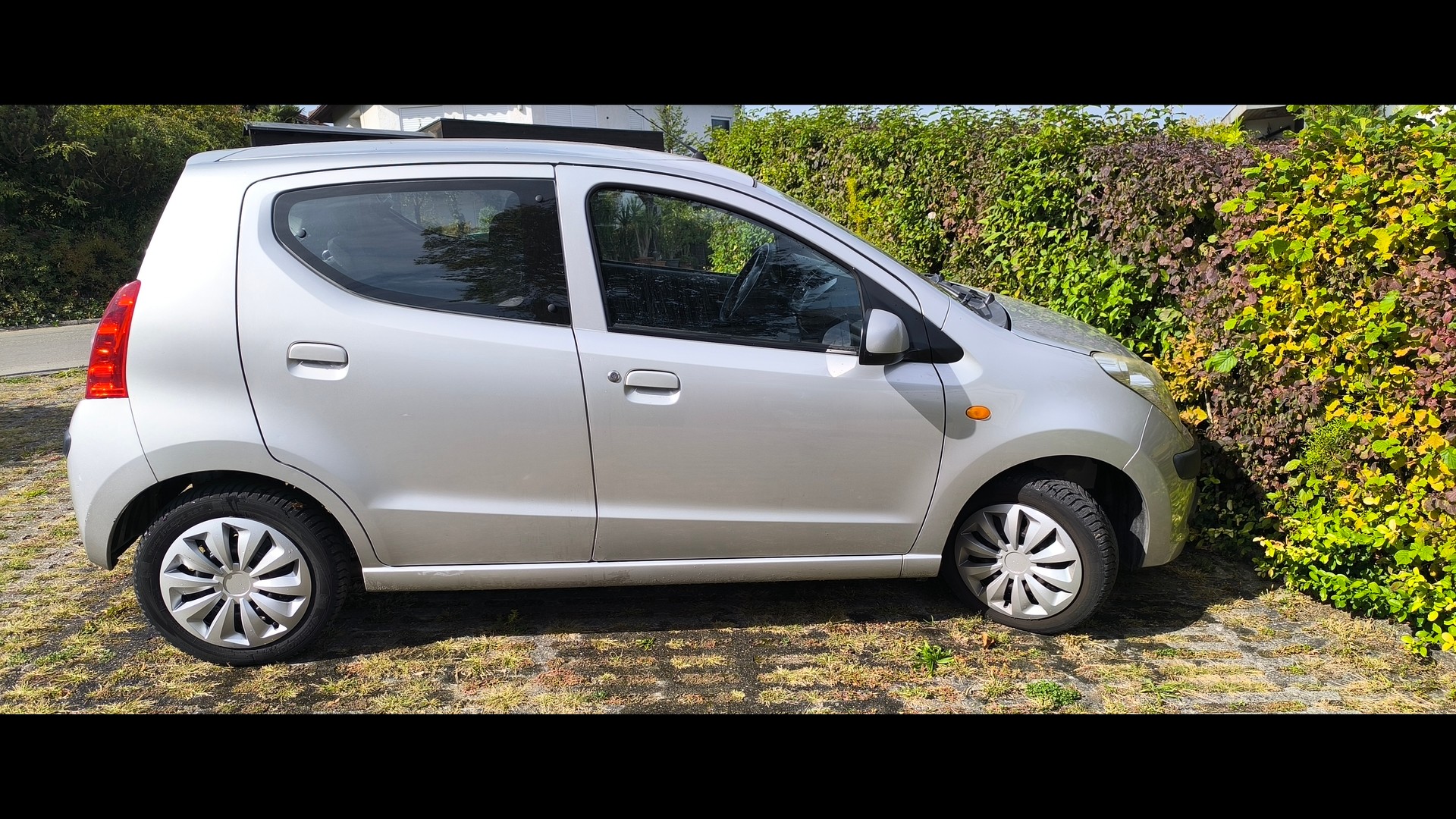 NISSAN 1.0-image-1