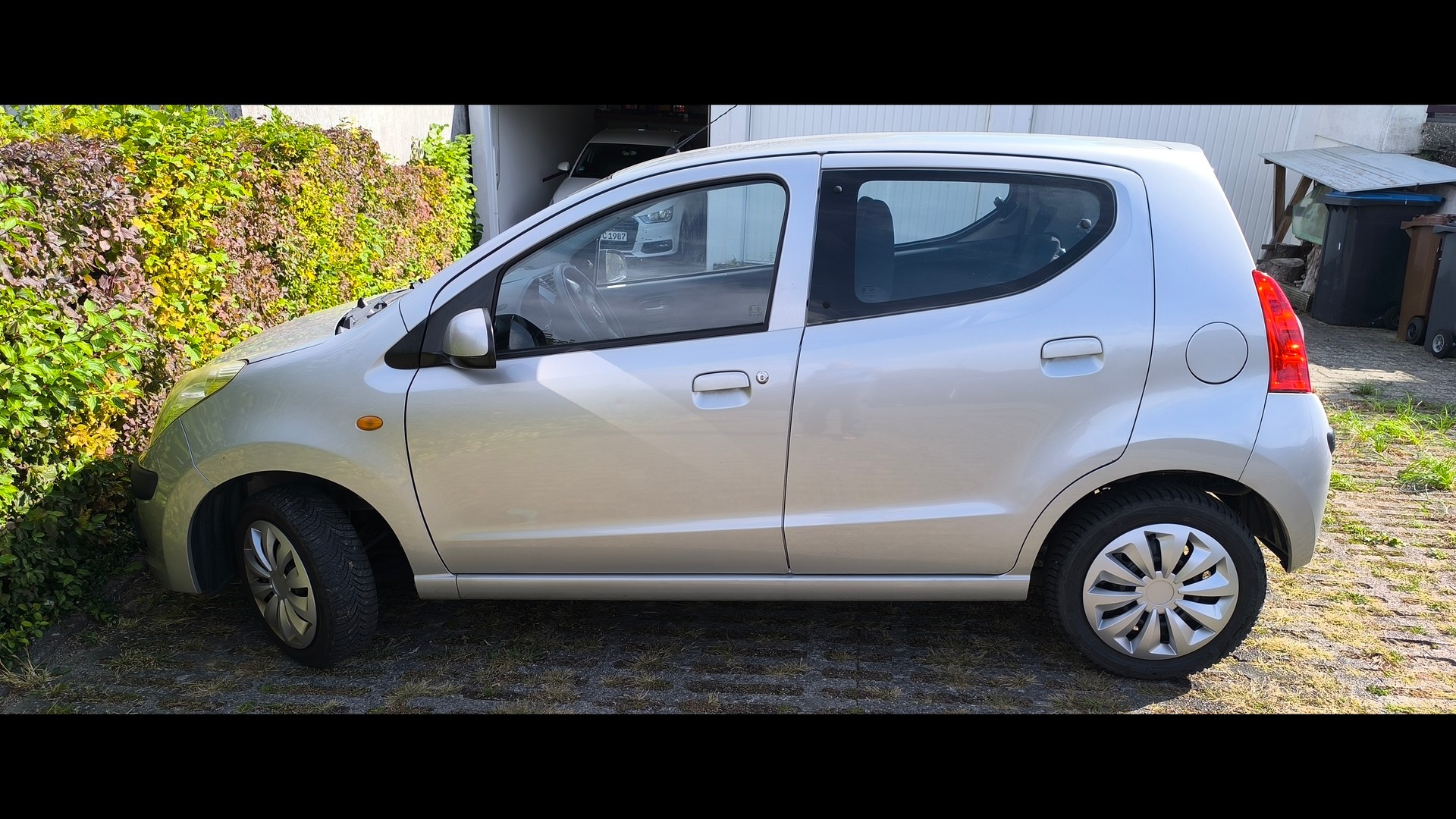 NISSAN 1.0-image-0