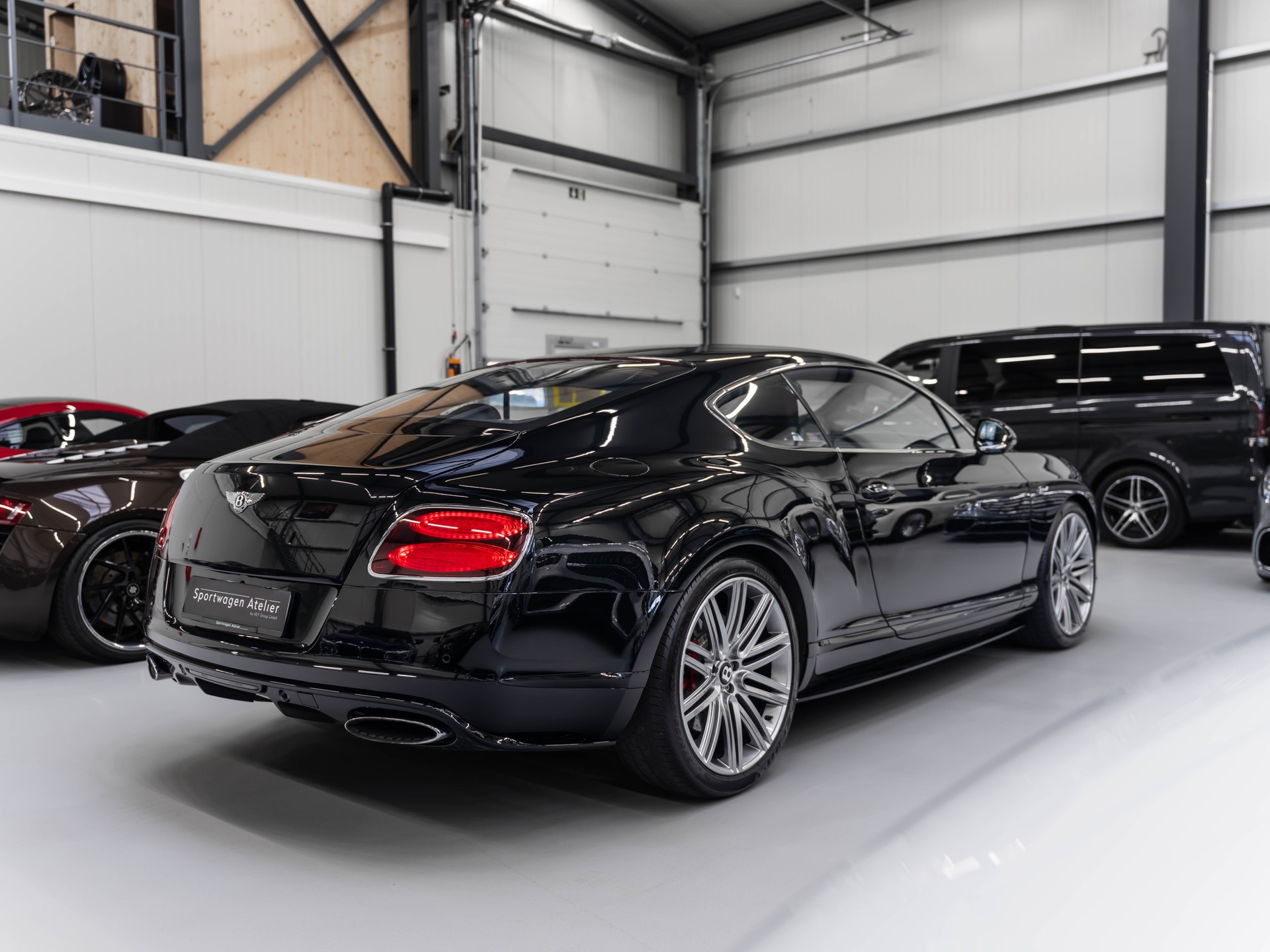 BENTLEY Continental GT Speed 6.0 W12-showroom-element-3