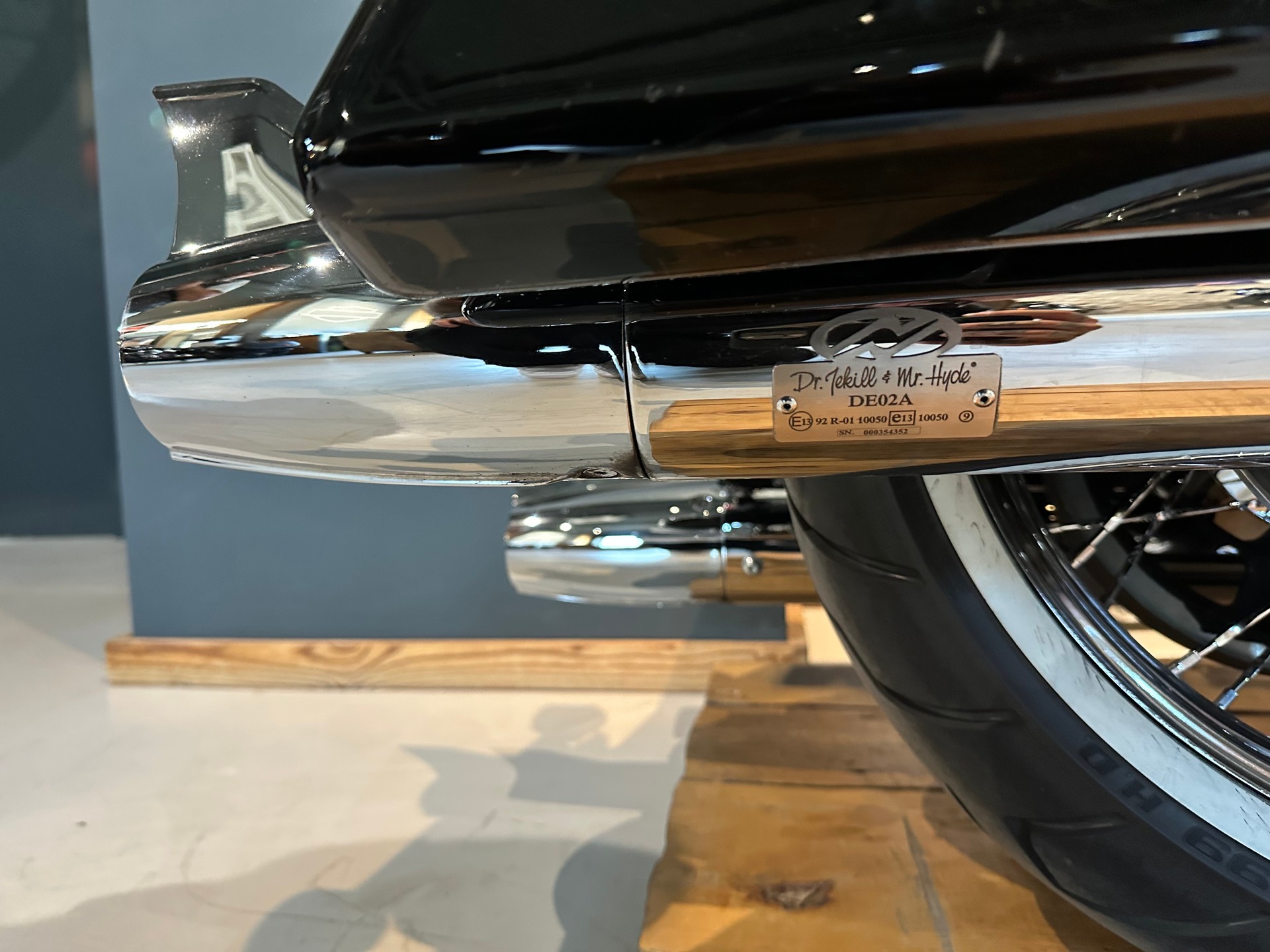 HARLEY-DAVIDSON FLHRC Road King Classic 103 ABS-image-10