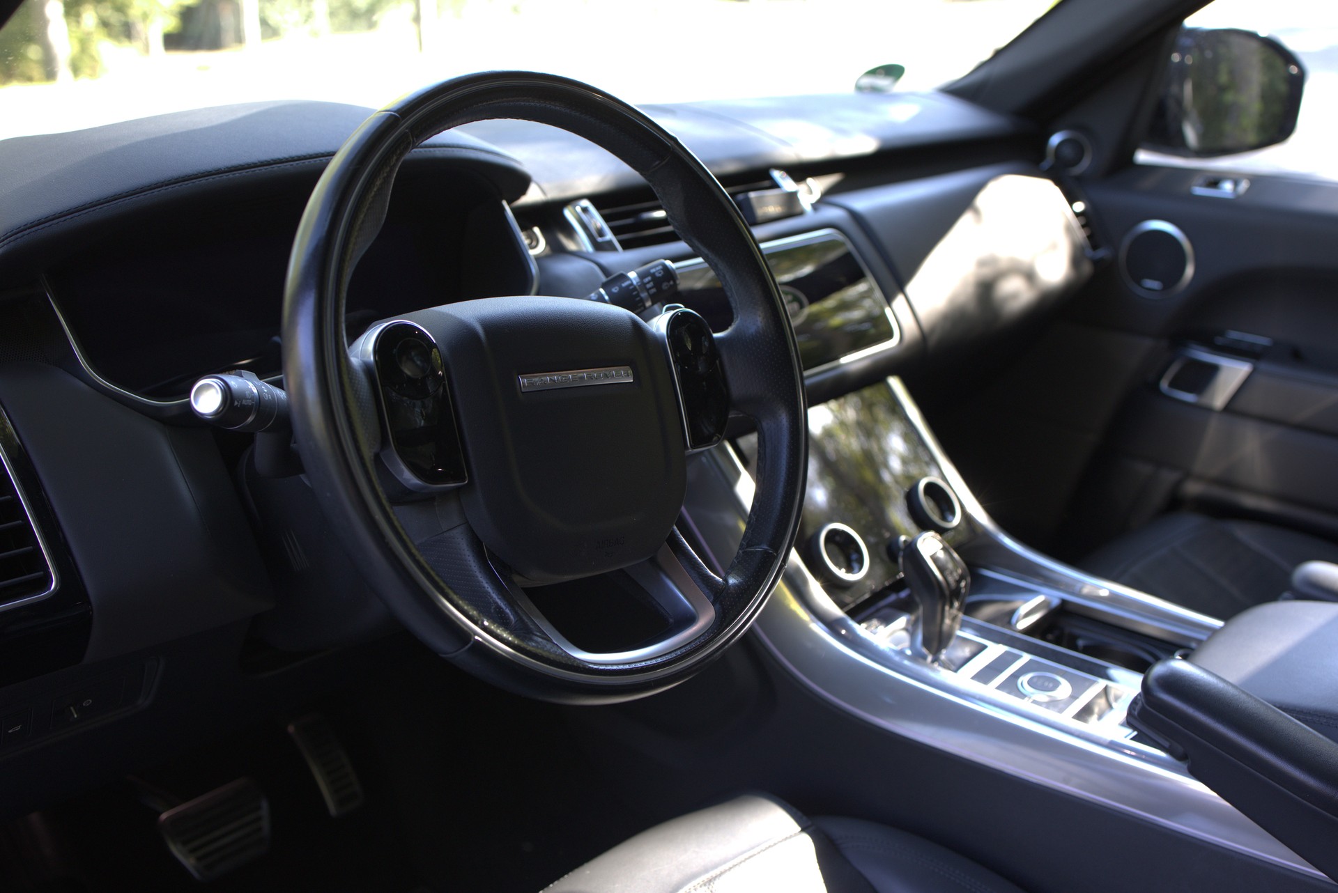 LAND ROVER 3.0 I6D HSE Dynamic-image-6